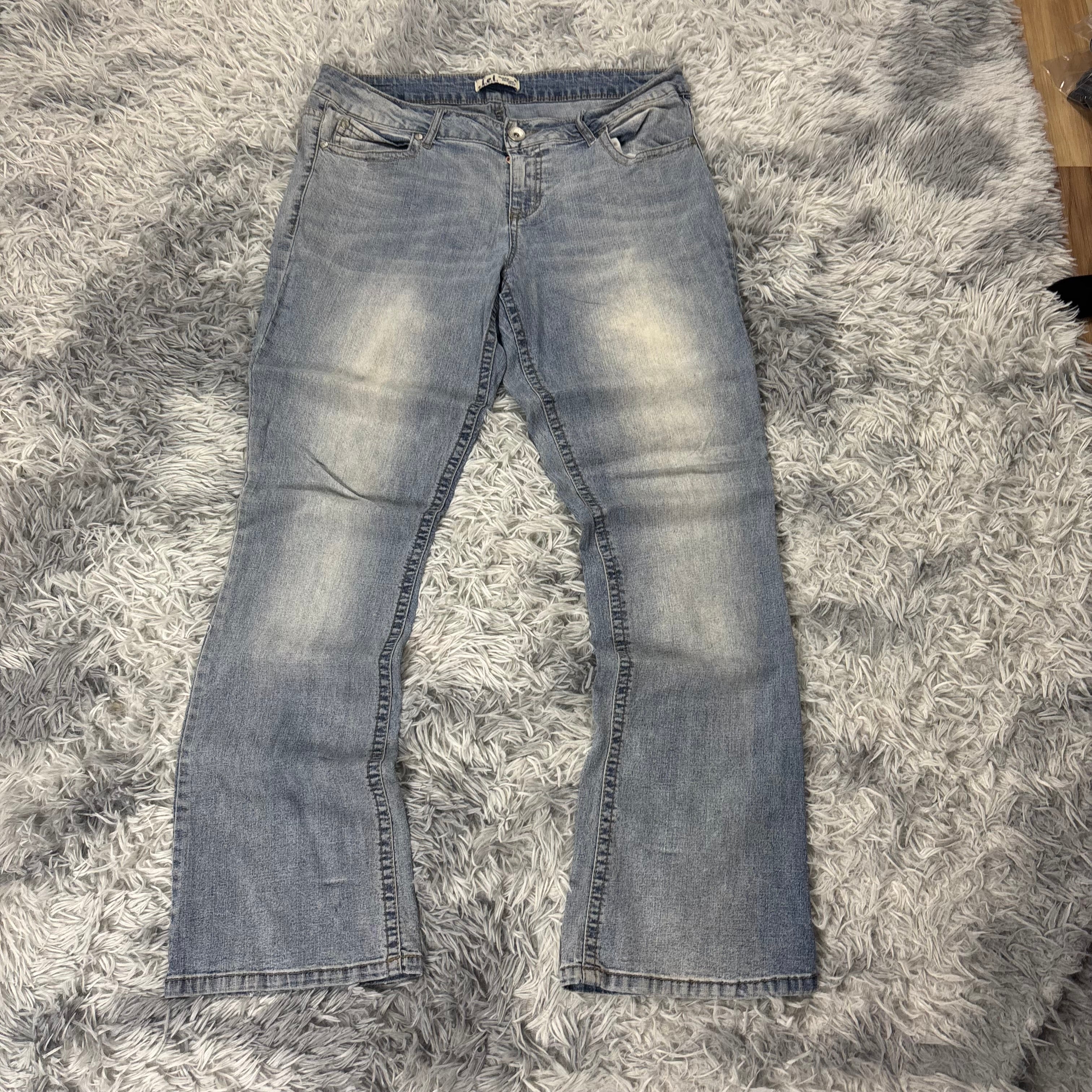 Süße Y2K Lowwaist Bootcut Jeans mit tollen Backprint /90s 00s baddie vintage (L-XL) S19