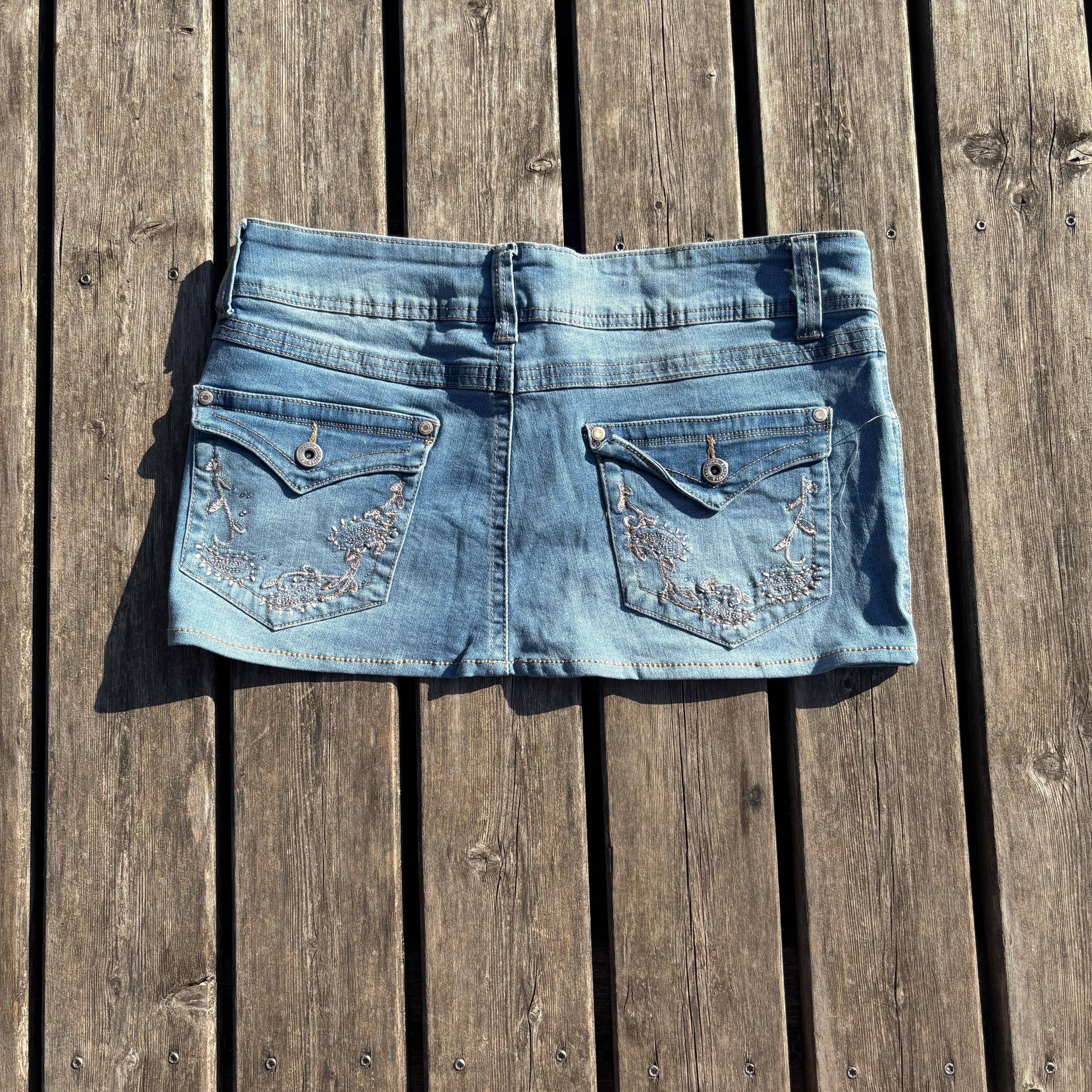 Süßer Y2K Rock mit Backprint für den Sommer /90s 00s vintage baddie L-XL (S78)