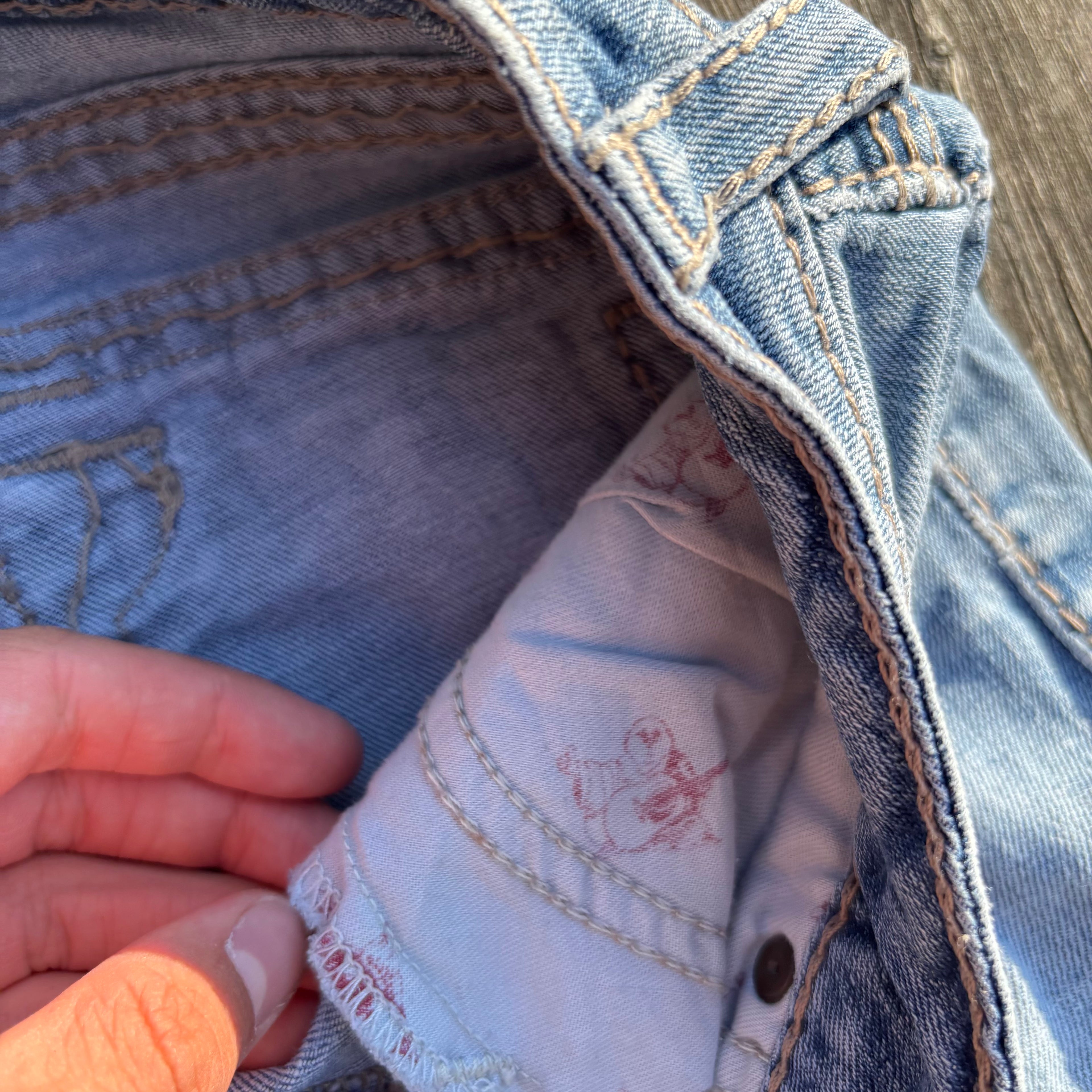 True Religion shorts/ hotpants 00s 90s vintage baddie S52(S)