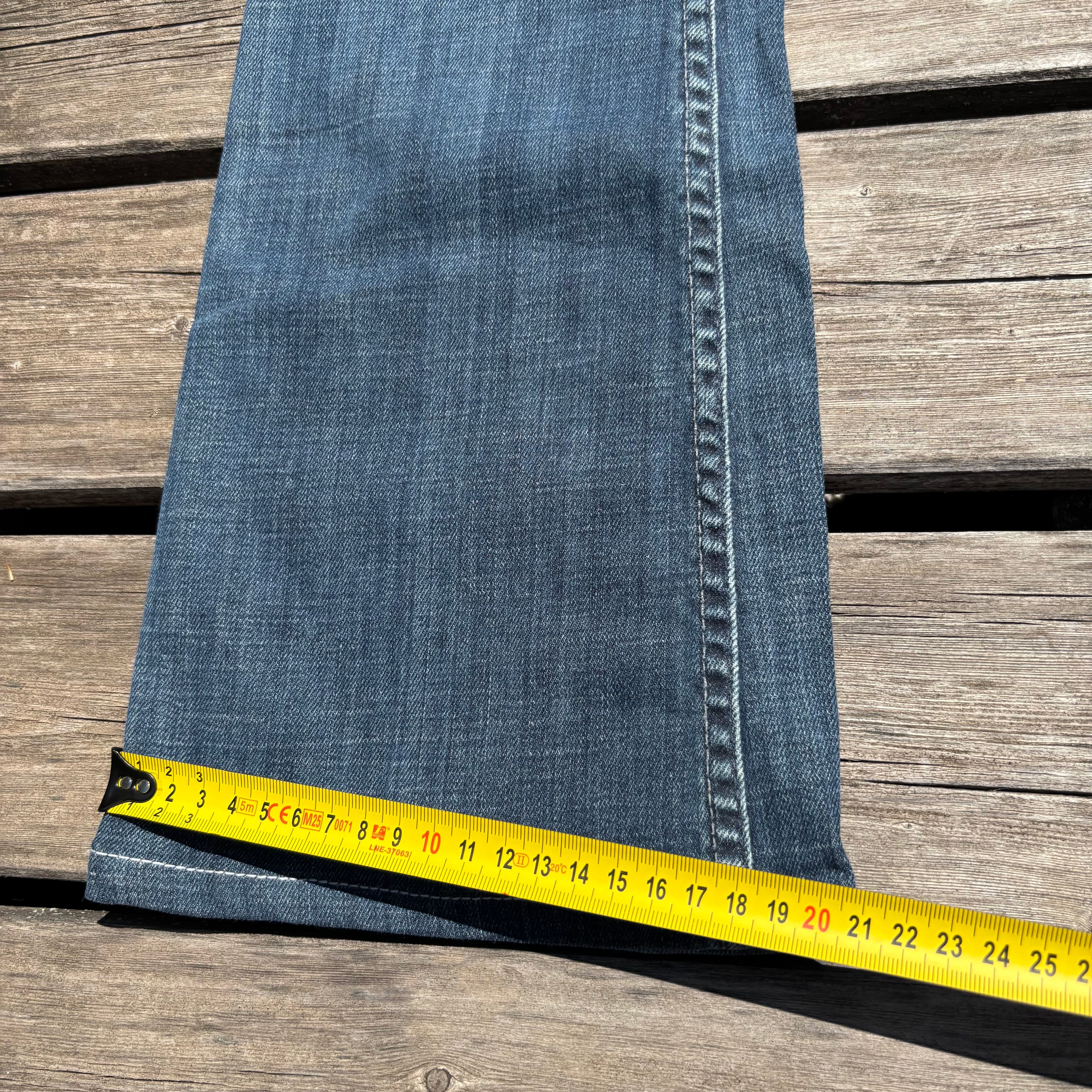 Süße Y2K Lowwaist Bootcut Jeans mit tollen Backprint /women 00s 90s vintage baddie (XXS) S102