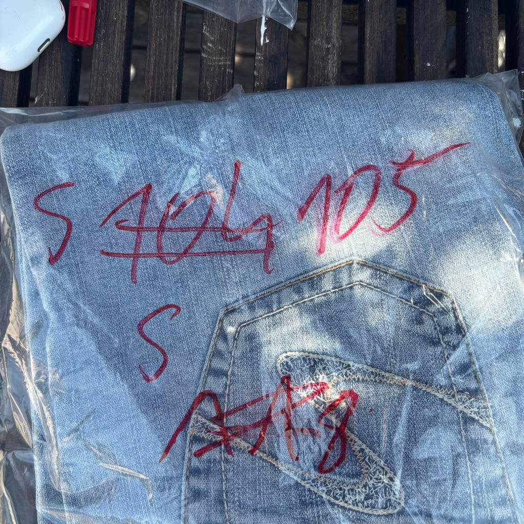 Süße Y2K Lowwaist Bootcut Jeans mit tollen Backprint /women 00s 90s vintage baddie 105 (S)