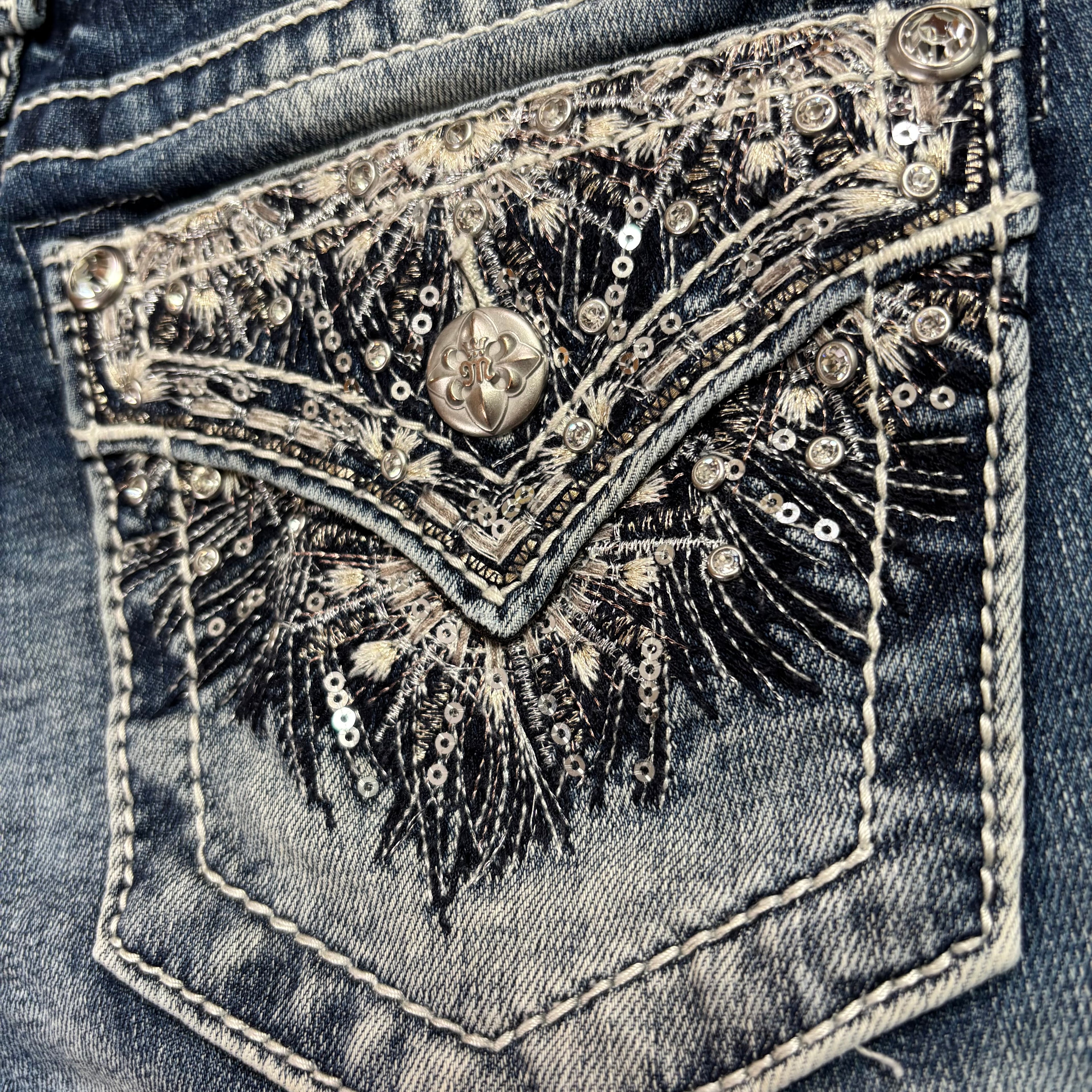Miss me Shorts / Hotpants mit  besonderem Backprint