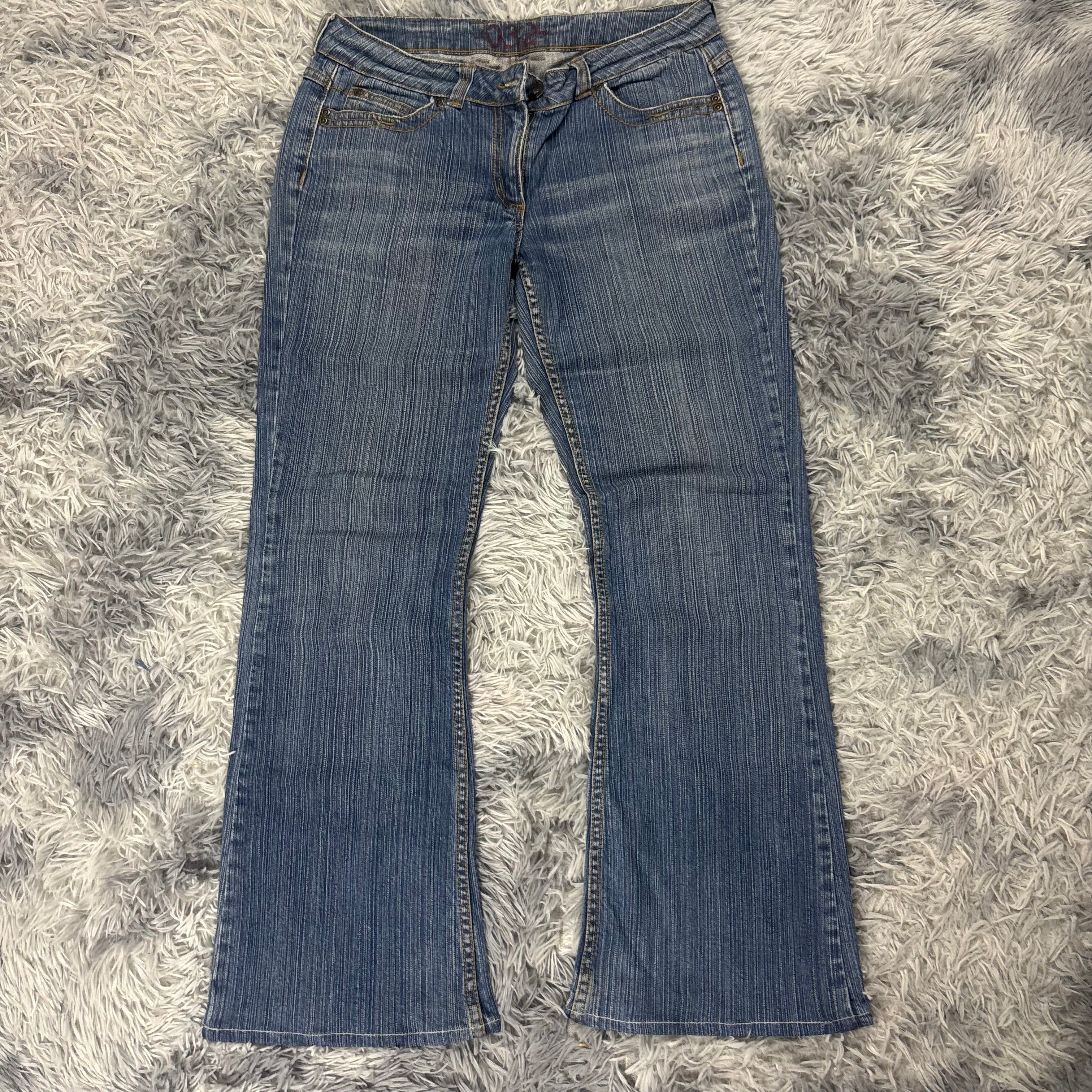Süße Y2K Bootcut Lowwaist Jeans mit backprint /women 00s 90s vintage  S17 (M-L)