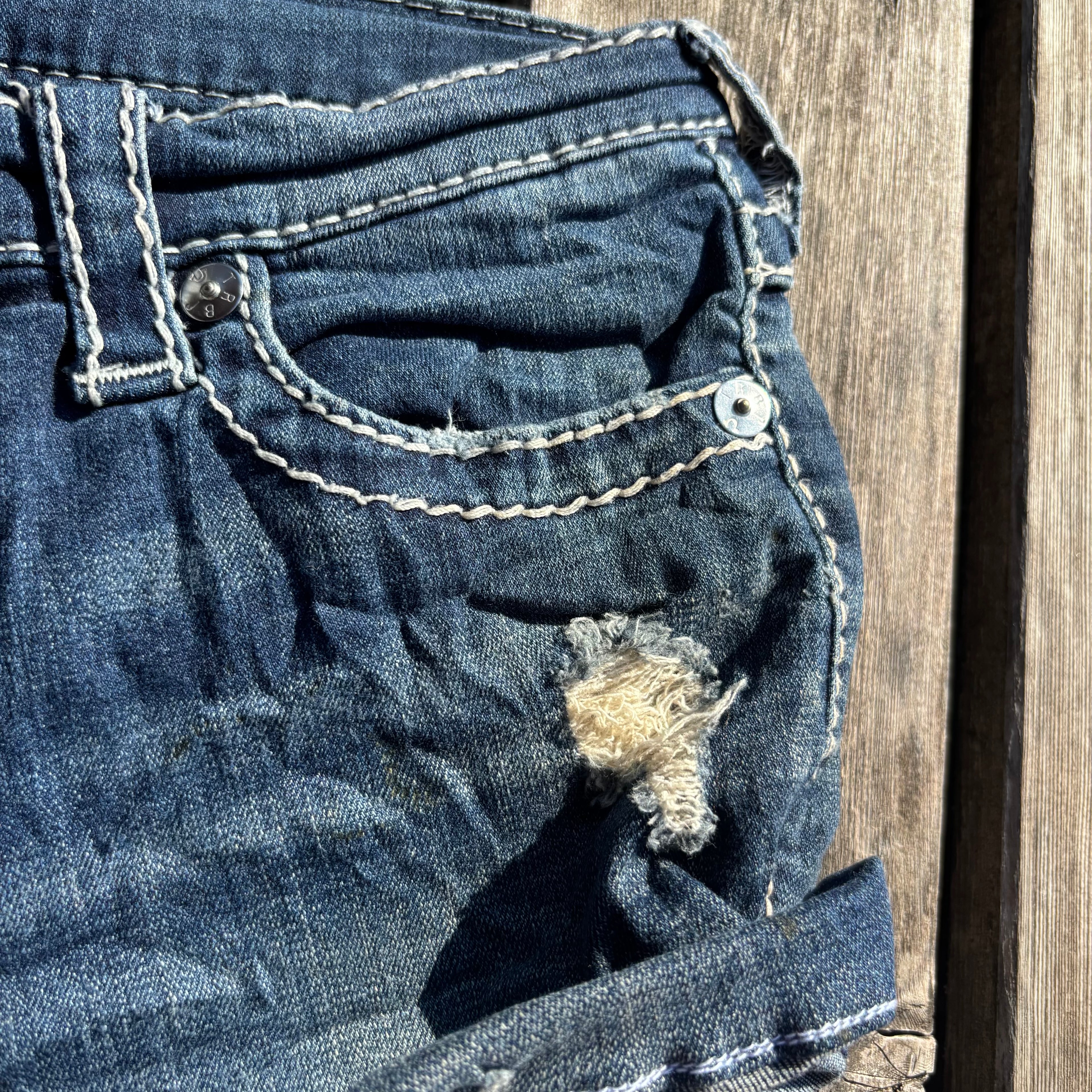Süße True Religion Shorts/ Hotpants für Frauen /90s 00s streetwear vintage baddie (XS) S66