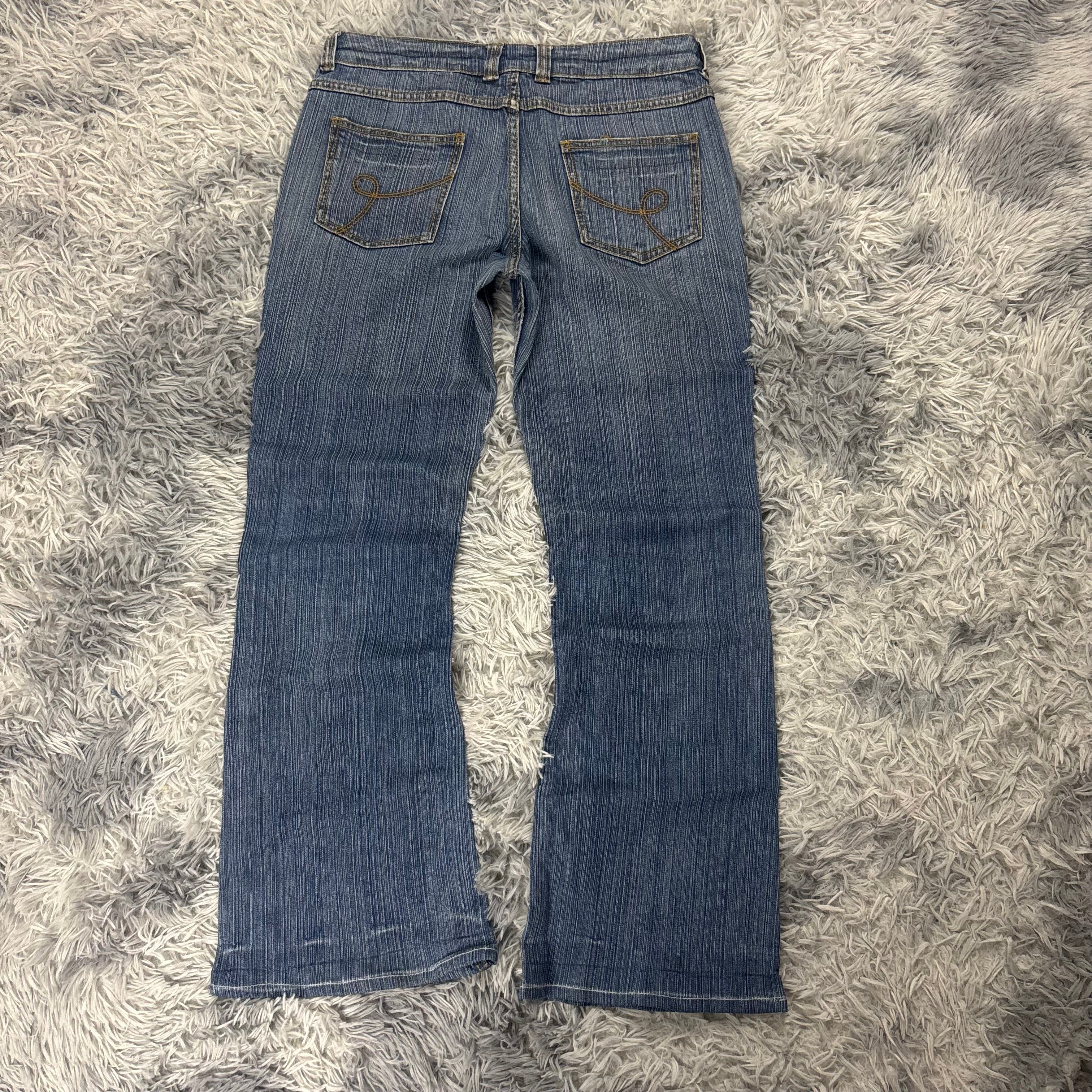 Süße Y2K Bootcut Lowwaist Jeans mit backprint /women 00s 90s vintage  S17 (M-L)