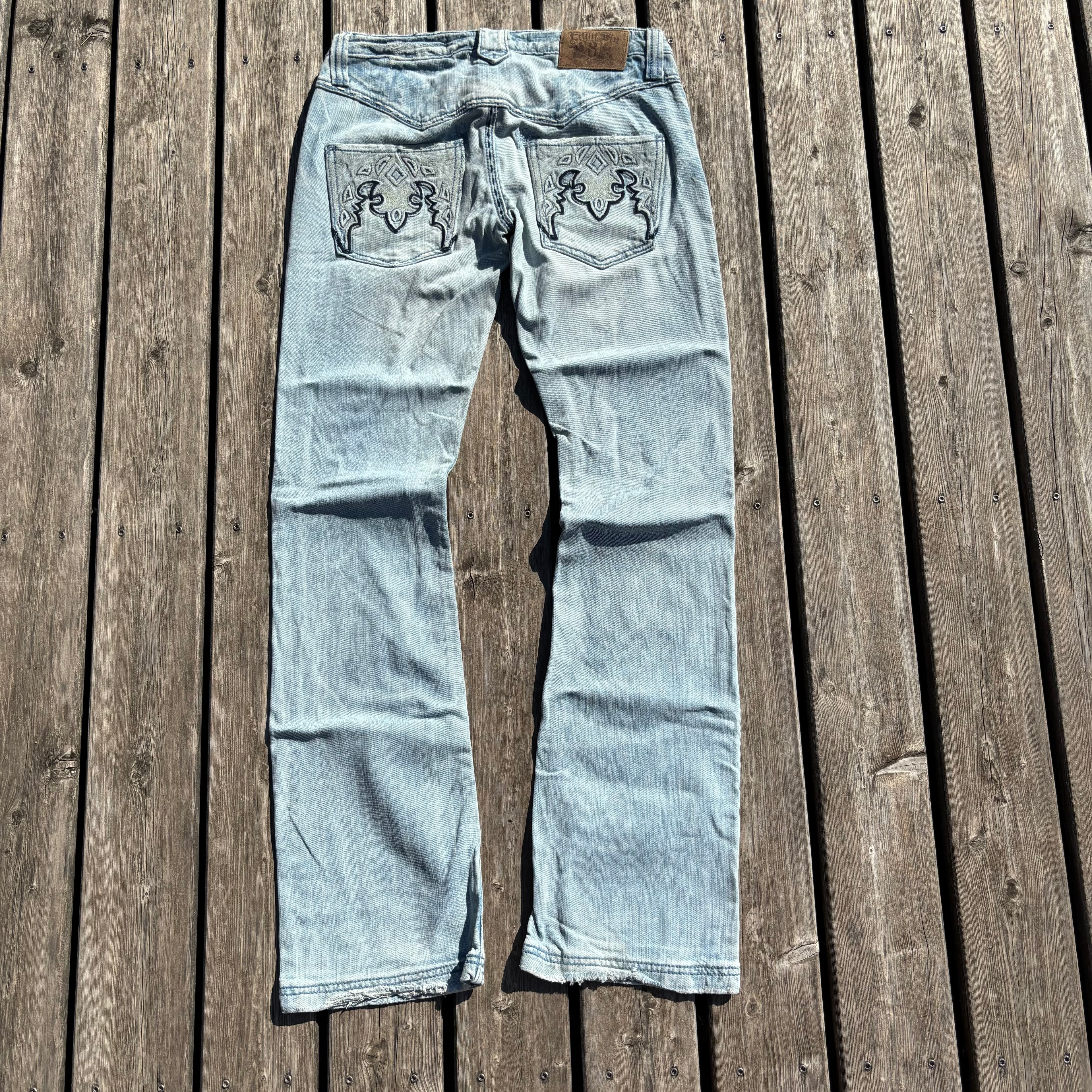 Süße Y2K Lowwaist Bootcut Jeans mit tollen Backprint /women 00s 90s vintage baddie (S-M) S59
