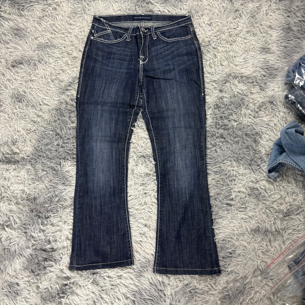 Y2K Lowwaist Bootcut Jeans mit Backprint /women 00s 90s vintage baddie (S-M) /S30