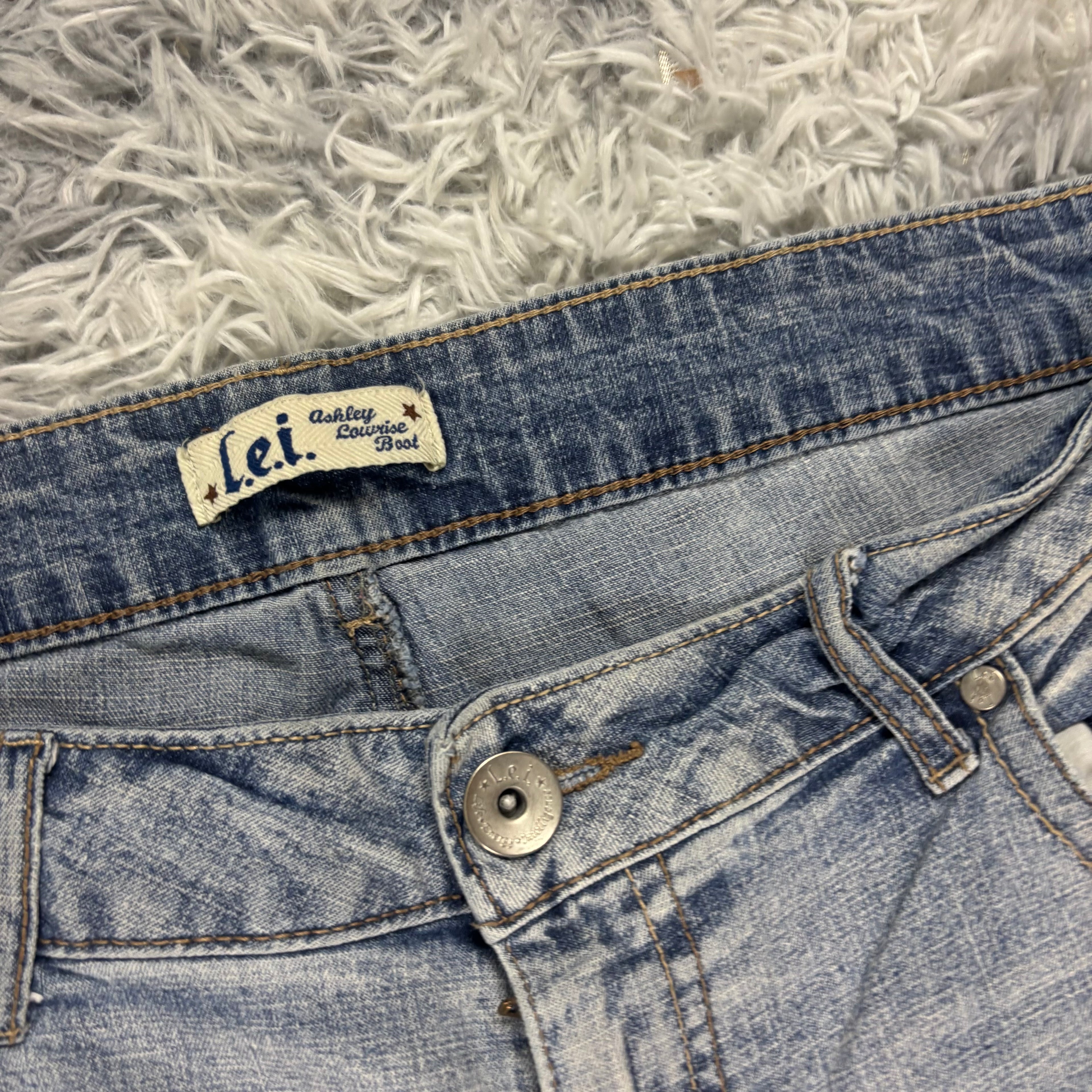 Süße Y2K Lowwaist Bootcut Jeans mit tollen Backprint /90s 00s baddie vintage (L-XL) S19