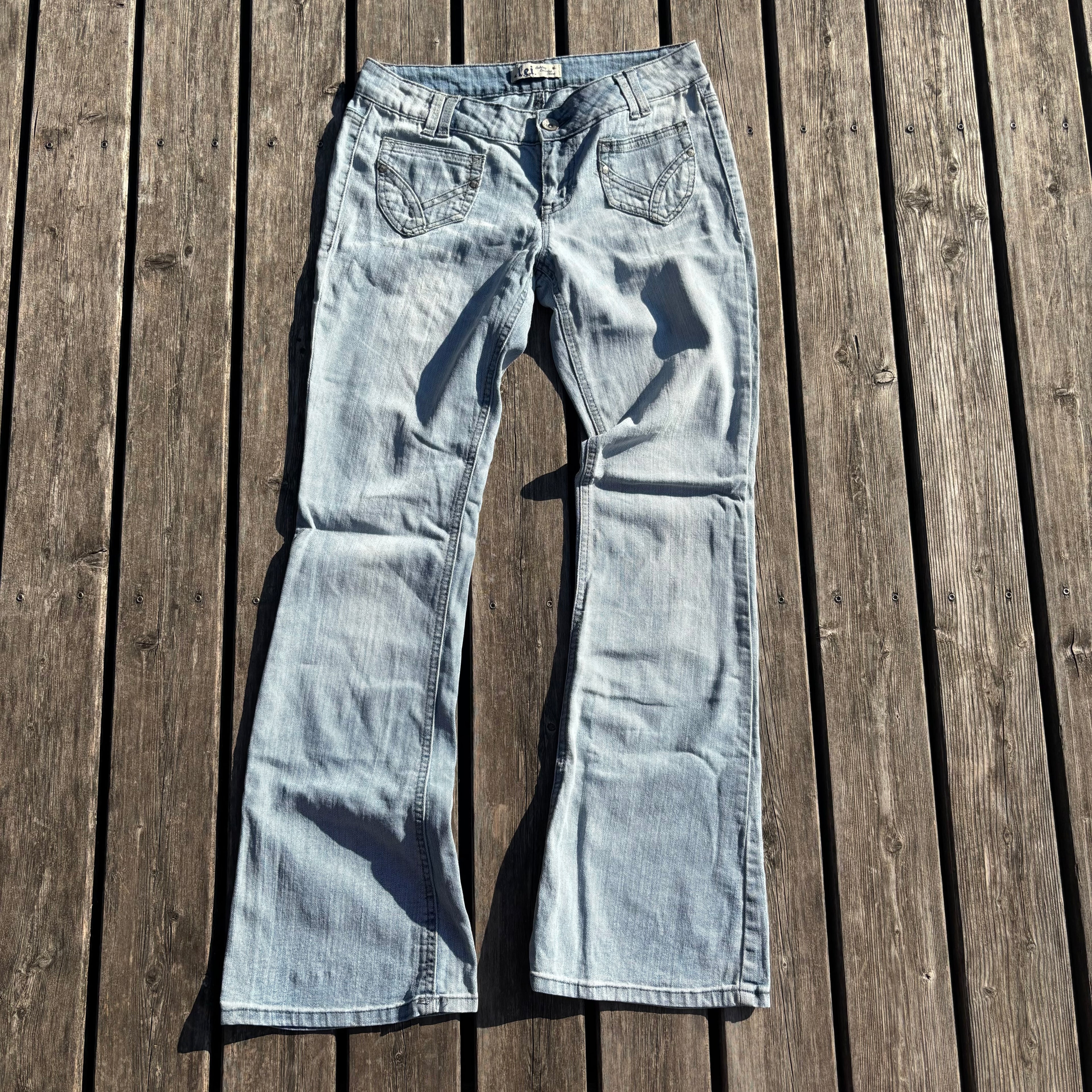 Süße Y2K Lowwaist Bootcut Jeans mit tollen Backprint /women 00s 90s vintage baddie(M) S76