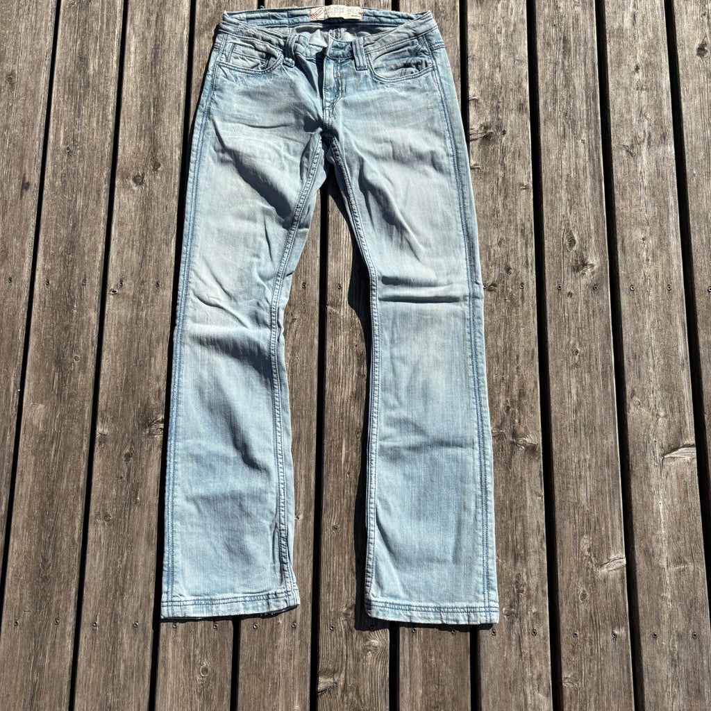 Süße Y2K Lowwaist Bootcut Jeans mit tollen Backprint /women 00s 90s vintage baddie (S-M) S59
