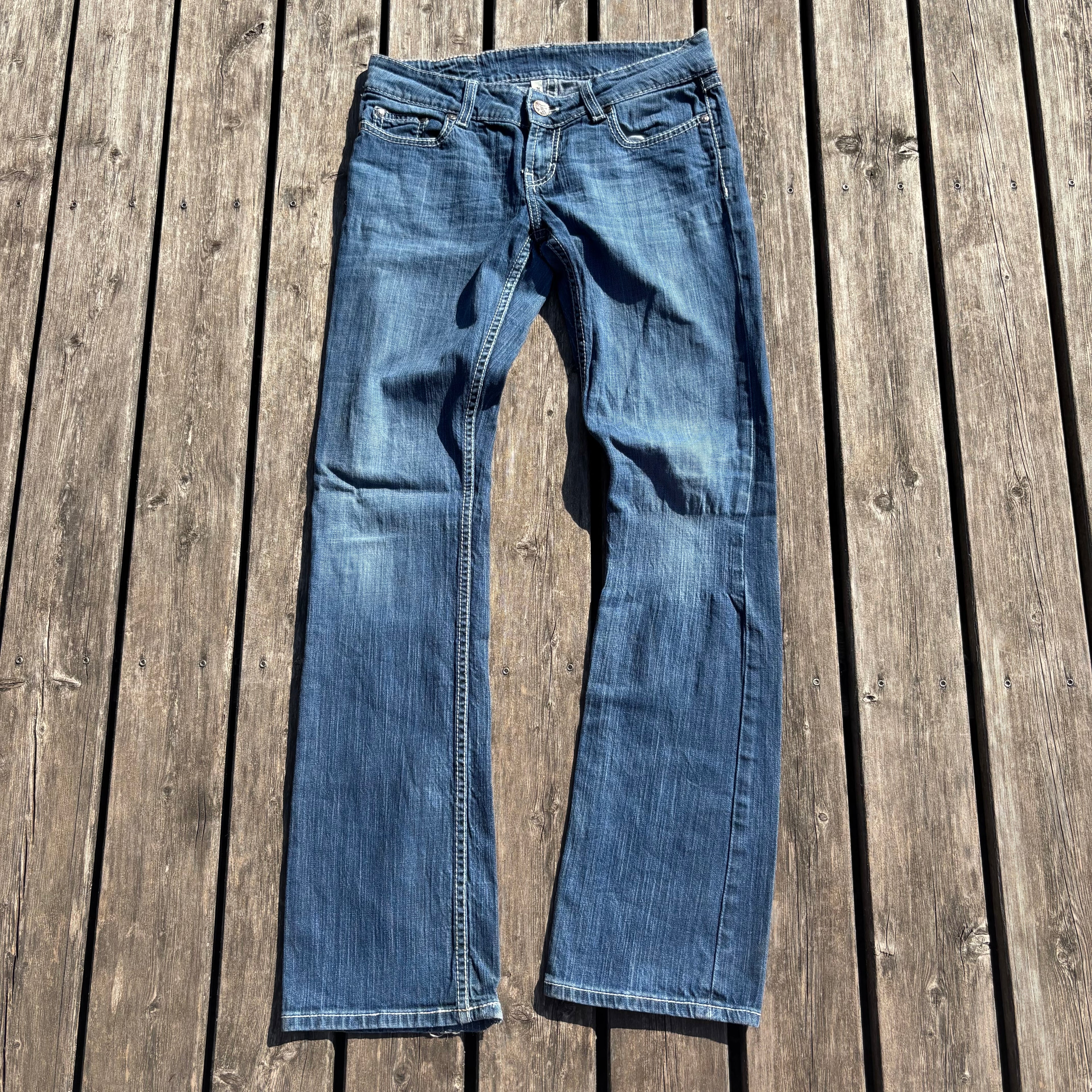 Süße Y2K Lowwaist Bootcut Jeans mit tollen Backprint /women 00s 90s vintage baddie S-M/ S63
