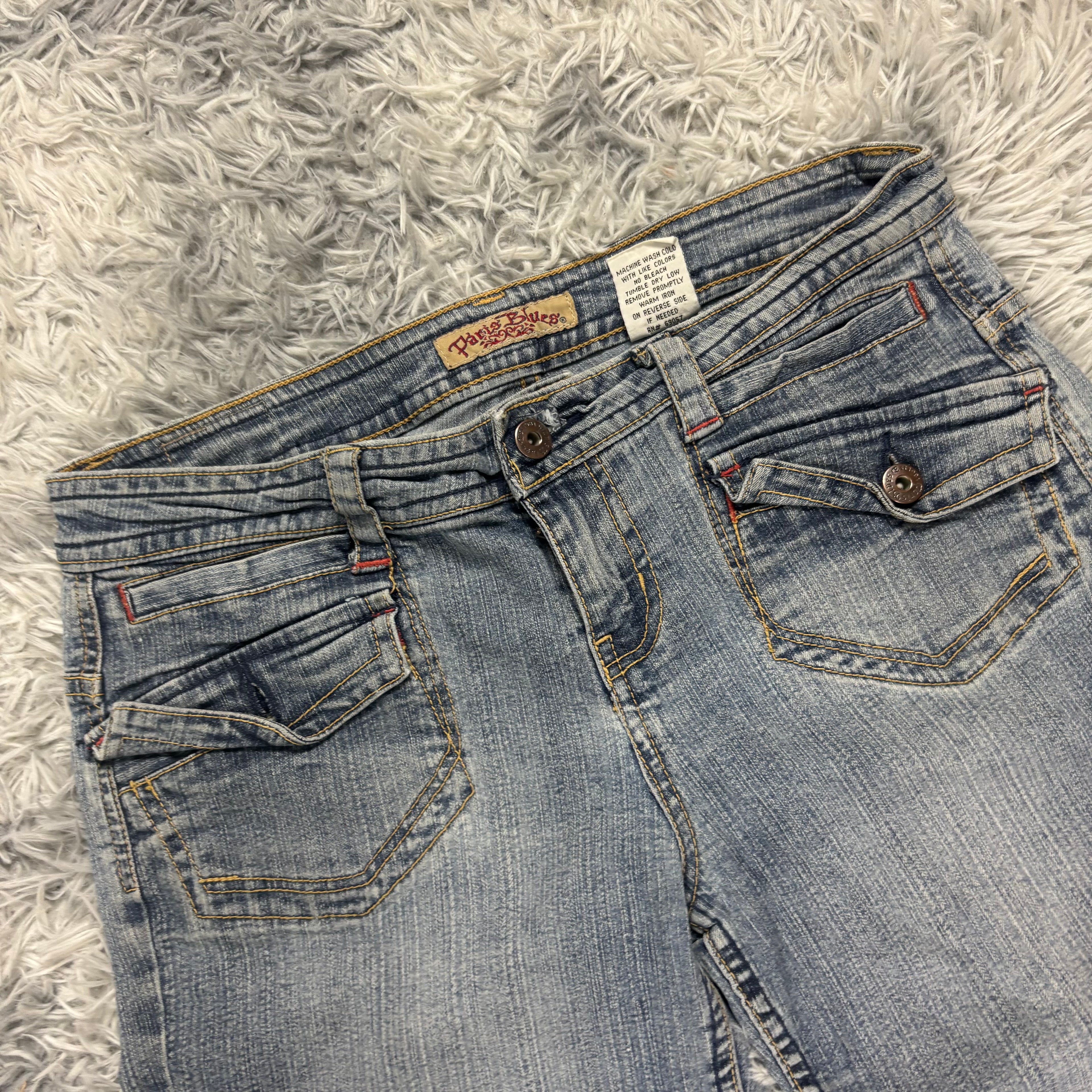 Süße Lowwaist Bootcut Jeans mit Backprint /vintage 00s 90s (M) S16