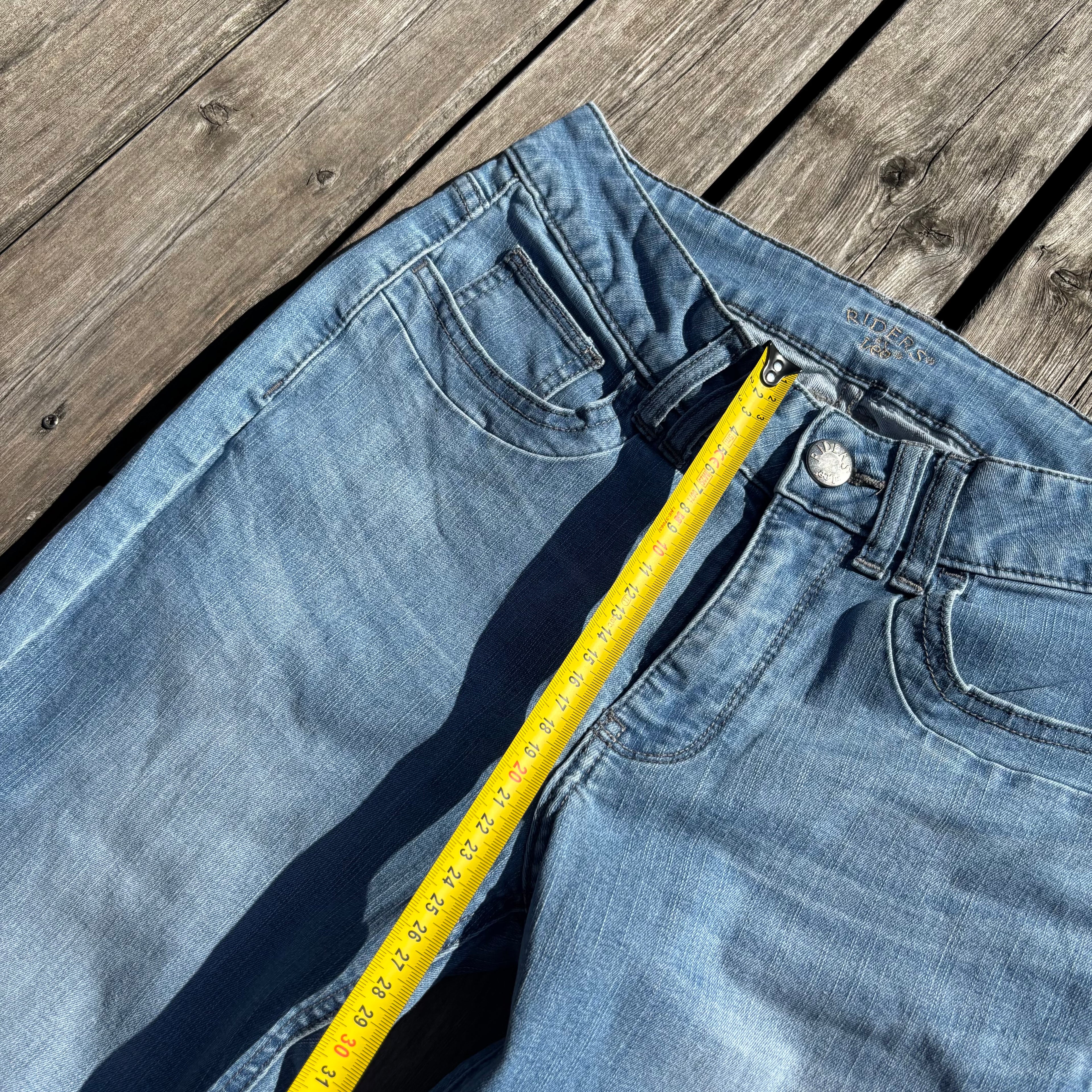 Süße Y2K Lowwaist Bootcut Jeans mit backprint /women 00s 90s vintage baddie (S) S43