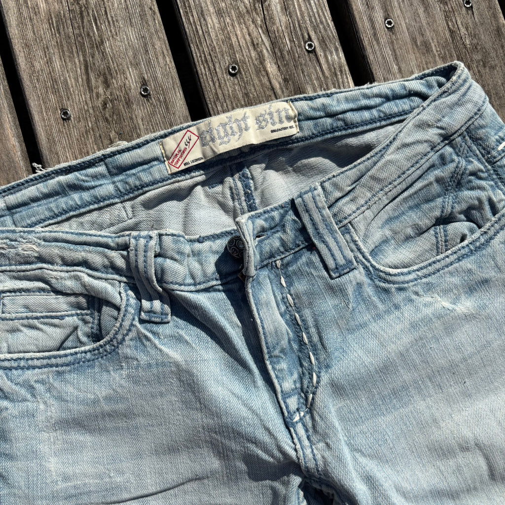 Süße Y2K Lowwaist Bootcut Jeans mit tollen Backprint /women 00s 90s vintage baddie (S-M) S59