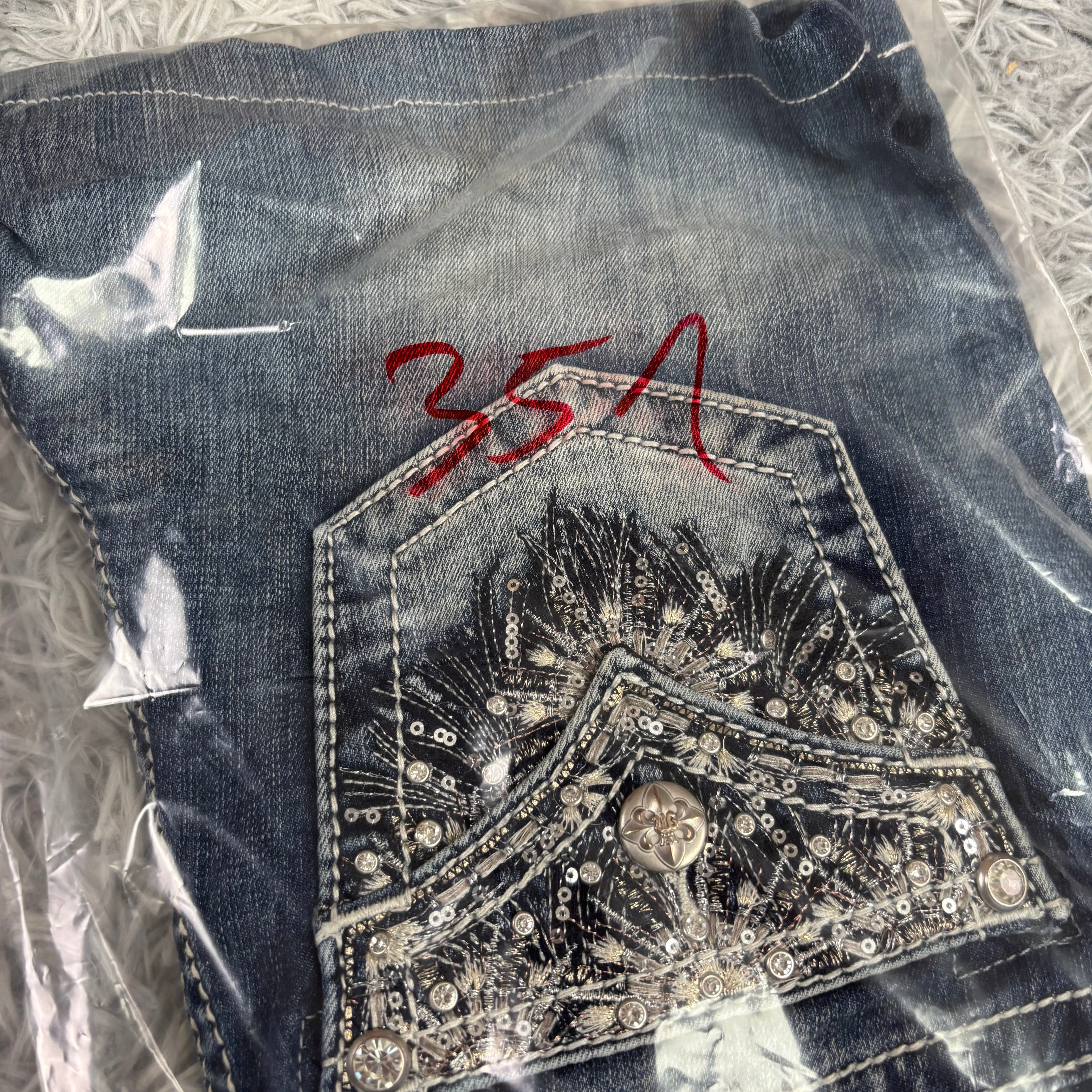 Miss me Shorts / Hotpants mit  besonderem Backprint