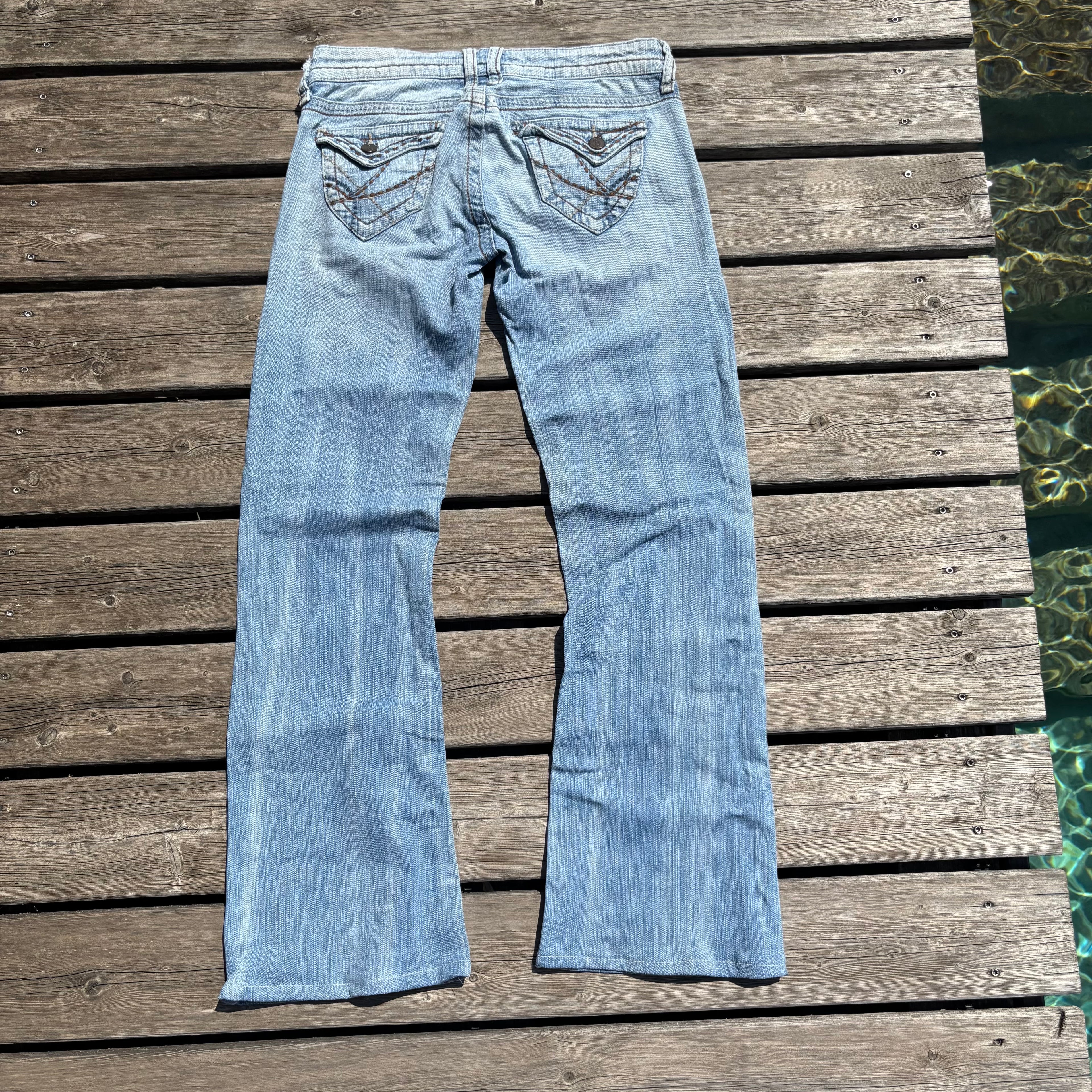 Süße Y2K Lowwaist Bootcut Jeans mit tollen Backprint /women 00s 90s vintage baddie (S100) M
