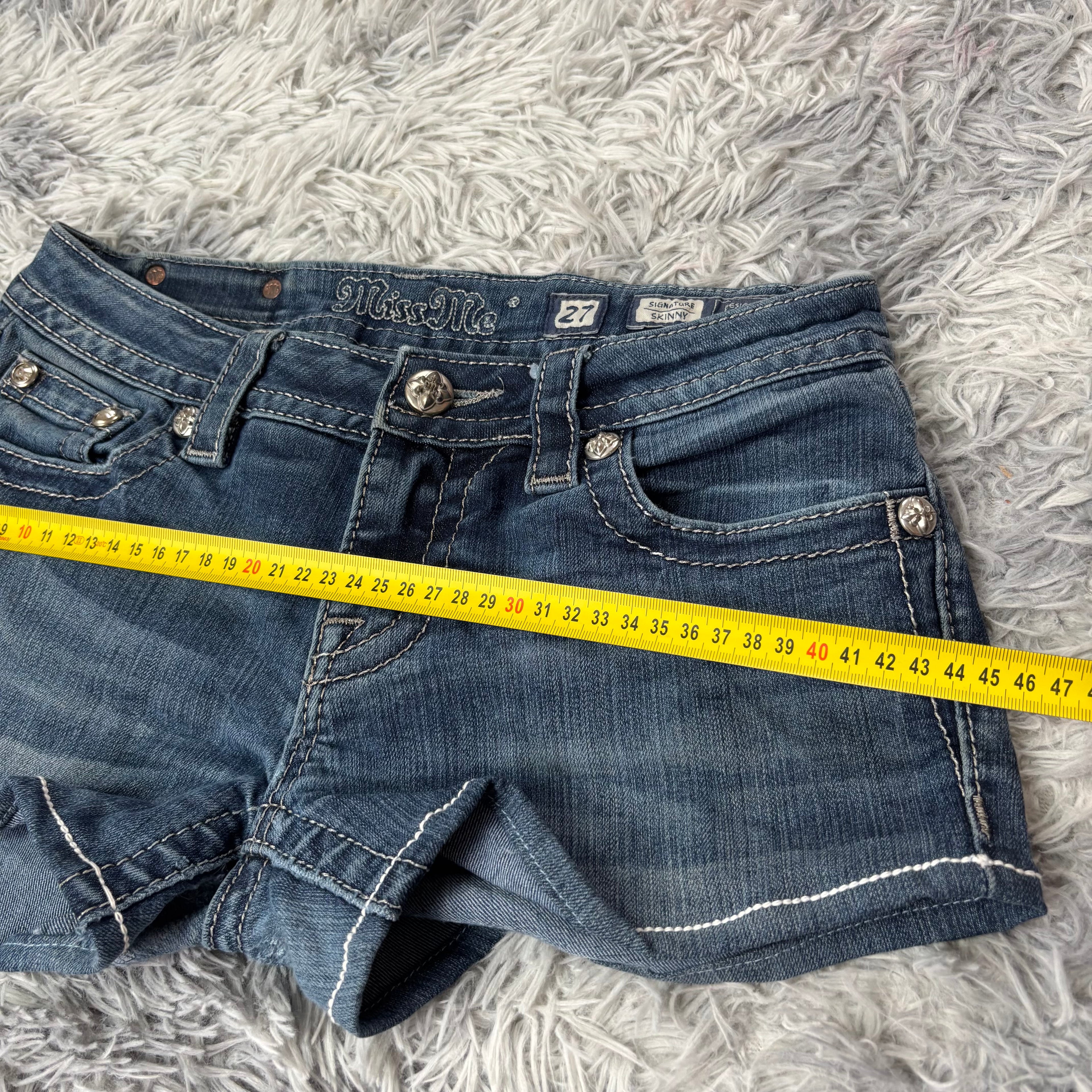 Süße Miss me shorts /hotpants vintage women 00s 90s (S-M) S3