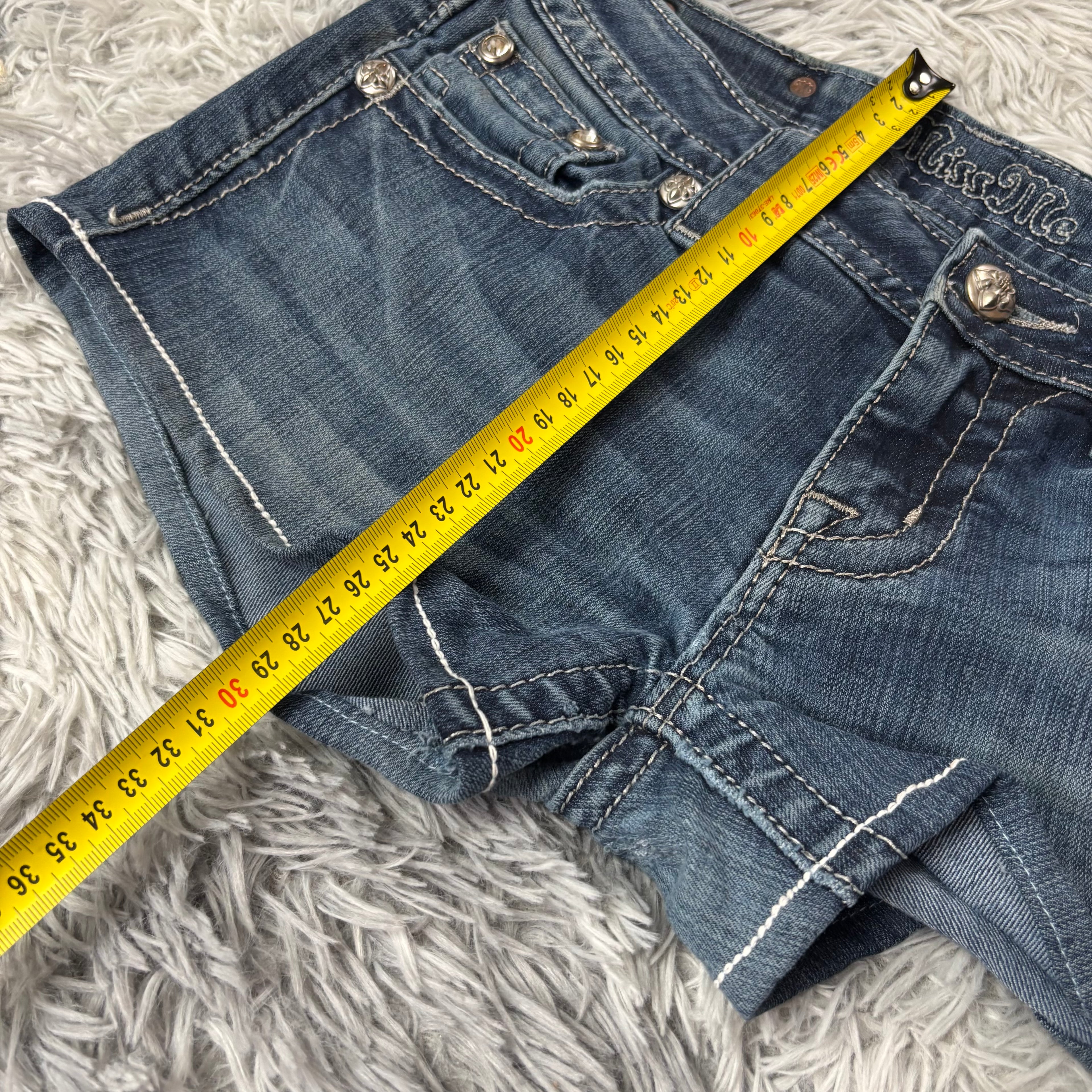 Süße Miss me shorts /hotpants vintage women 00s 90s (S-M) S3