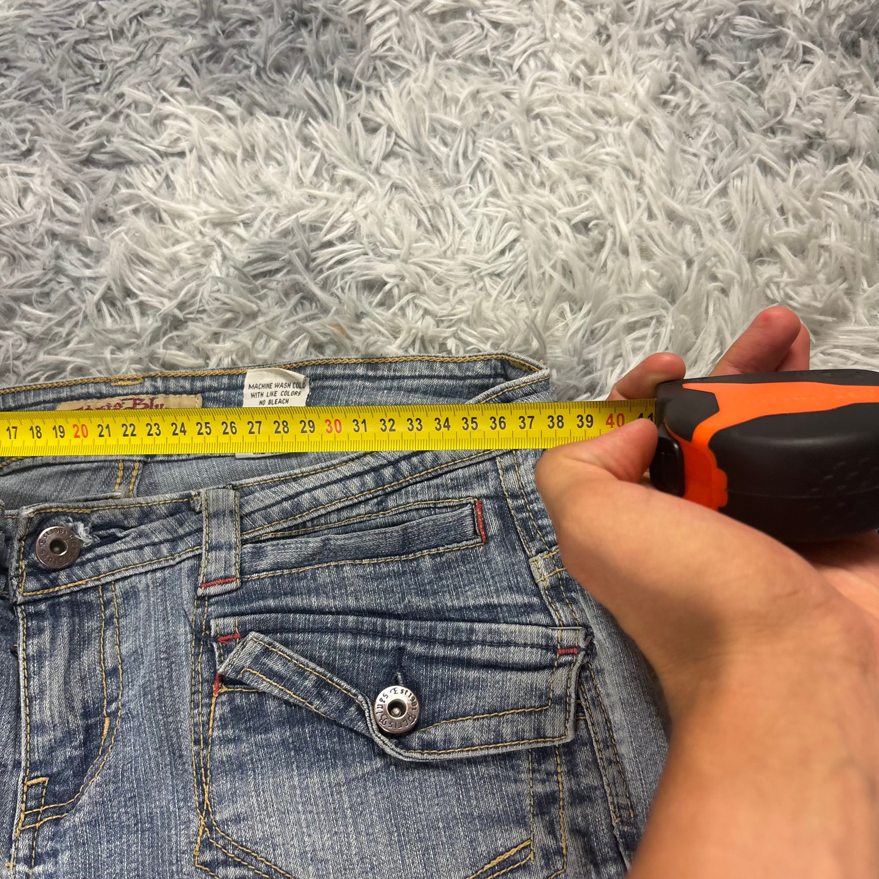 Süße Lowwaist Bootcut Jeans mit Backprint /vintage 00s 90s (M) S16