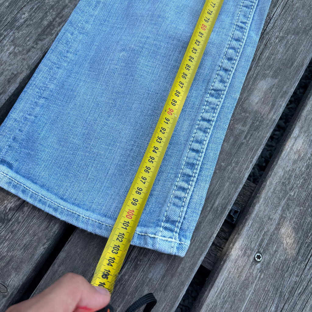 Süße Y2K Lowwaist Bootcut Jeans mit tollen Backprint /women 00s 90s vintage baddie (M) S103