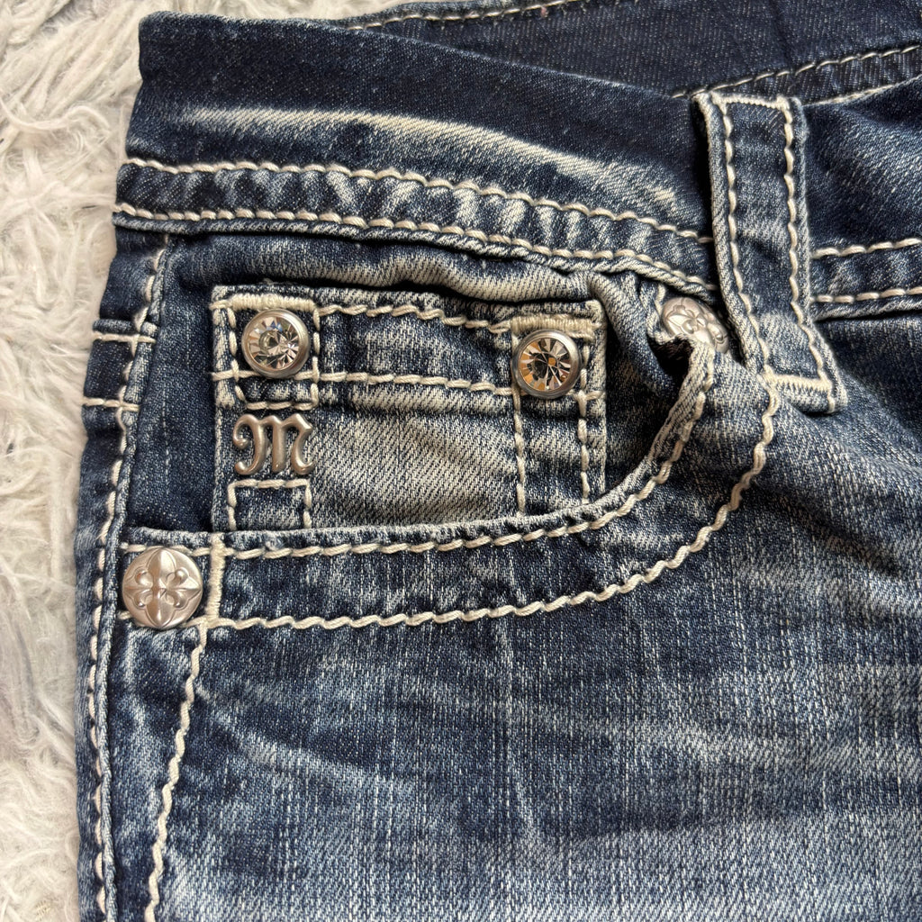 Miss me Shorts / Hotpants mit  besonderem Backprint