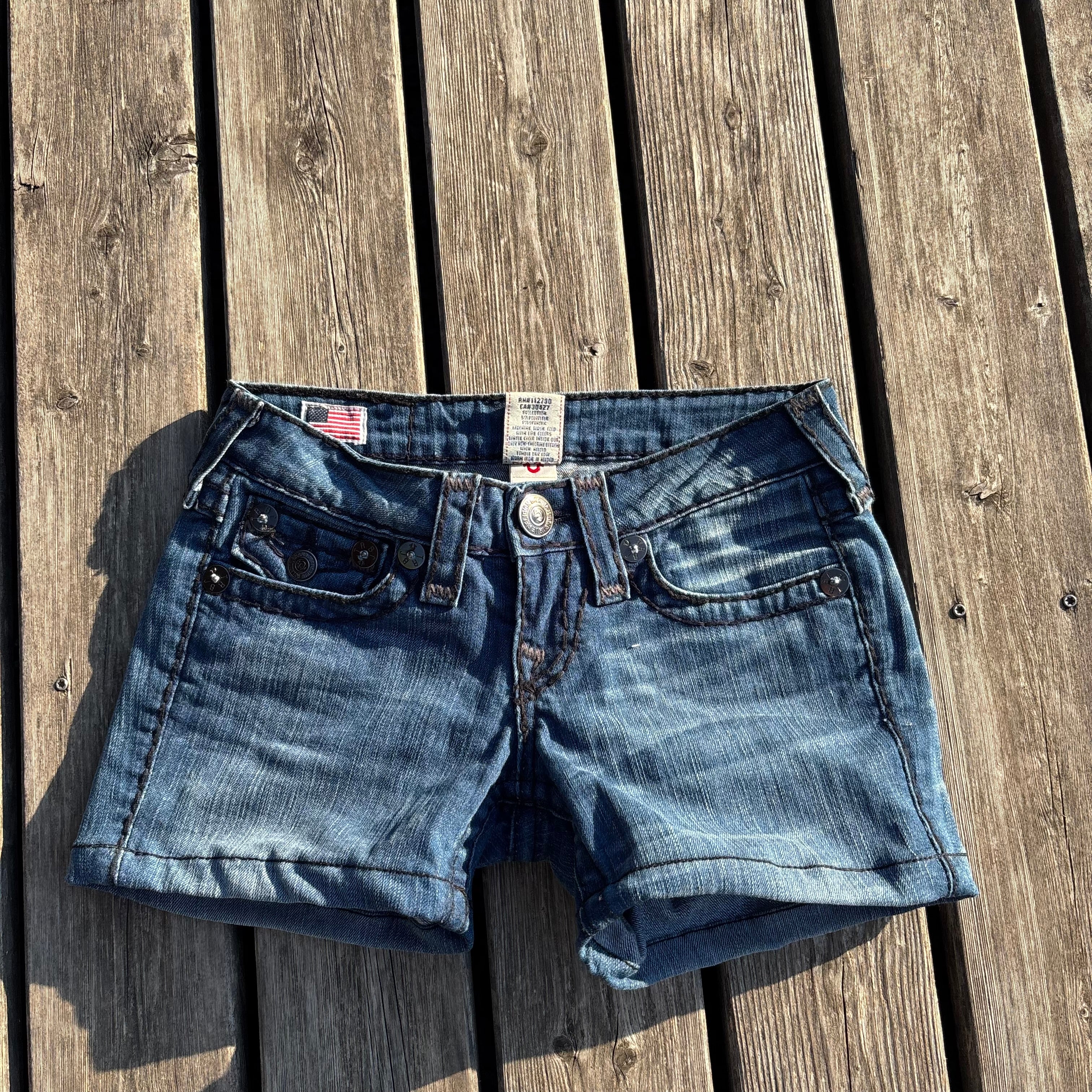 Süße True Religion Shorts / Hotpants women vintage 00s 90s (XXS-XS) S57