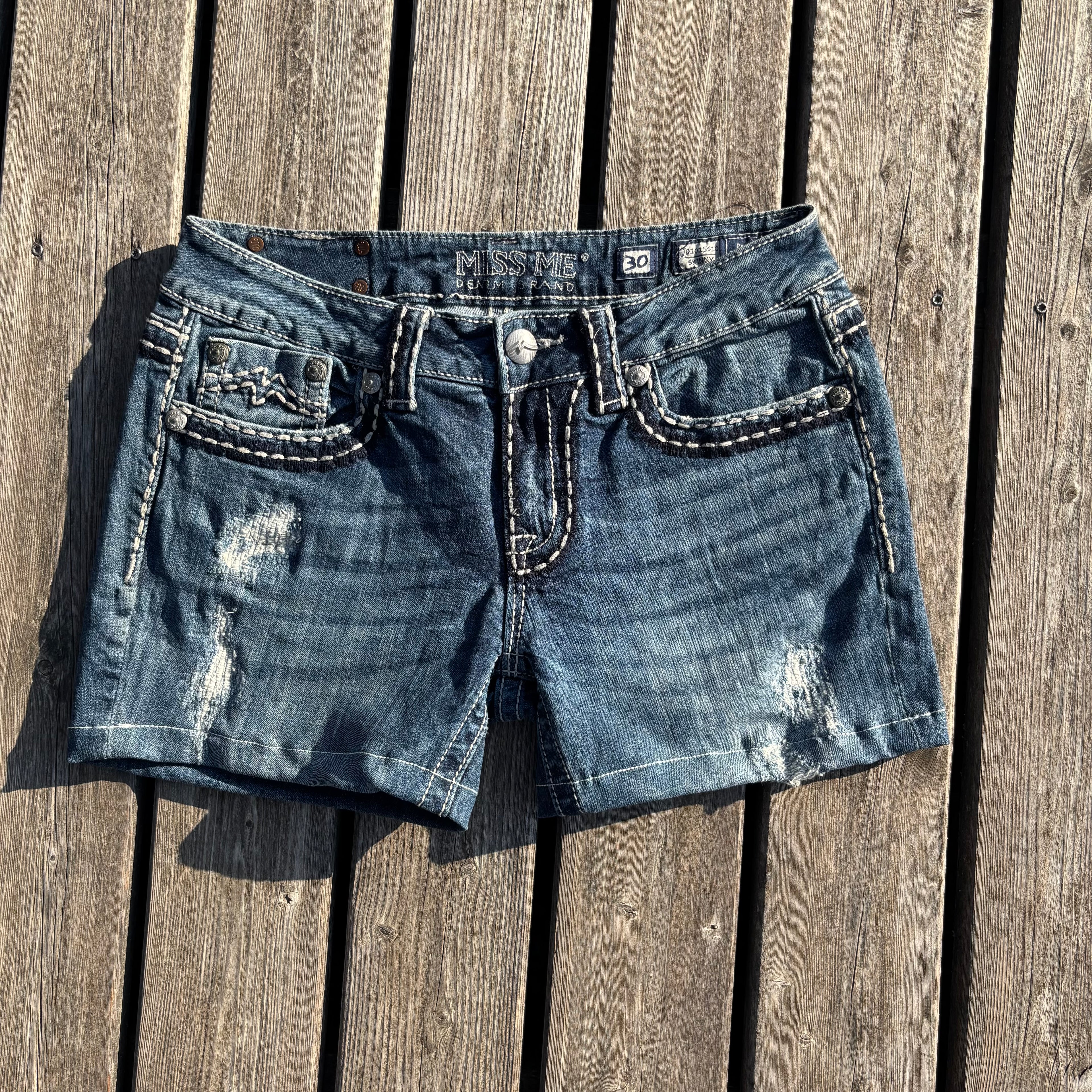 Miss Me shorts /vintage 00s 90s S51(S-M)