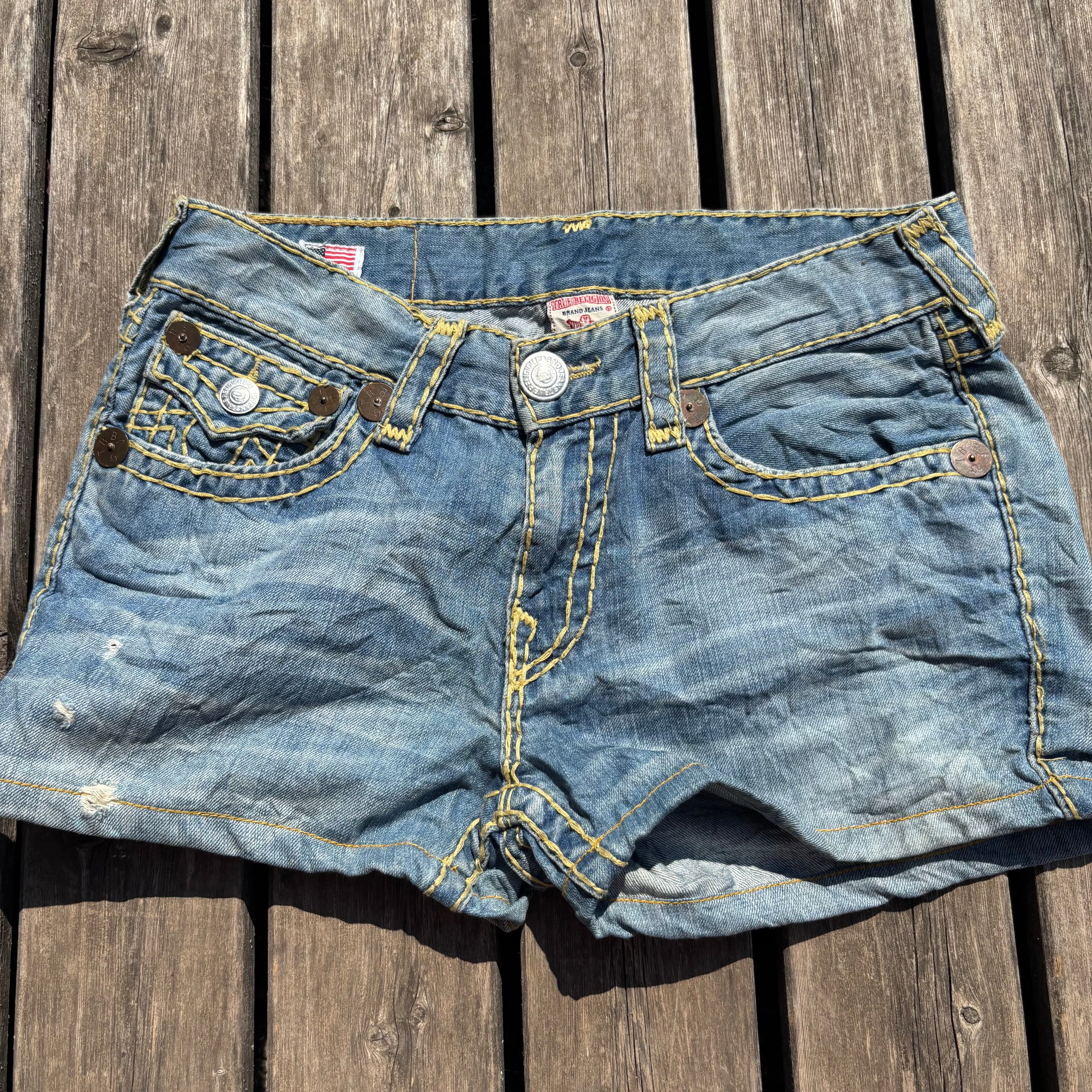 Süße True Religion Shorts/ Hotpants für Frauen /90s 00s streetwear vintage baddie (L) S109