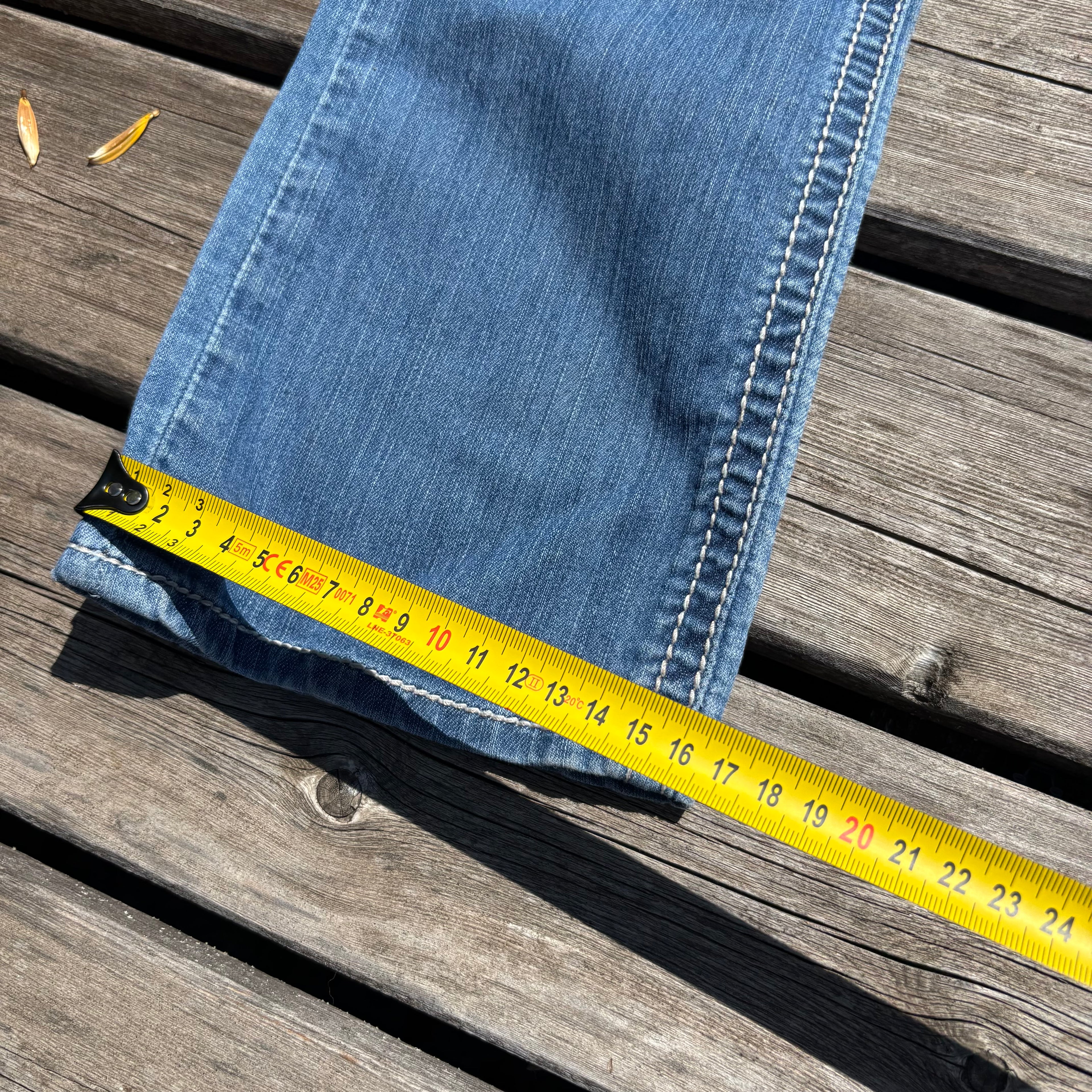 Süße Y2K Lowwaist Bootcut Jeans mit tollen Backprint /women 00s 90s vintage baddie S94 XS-S
