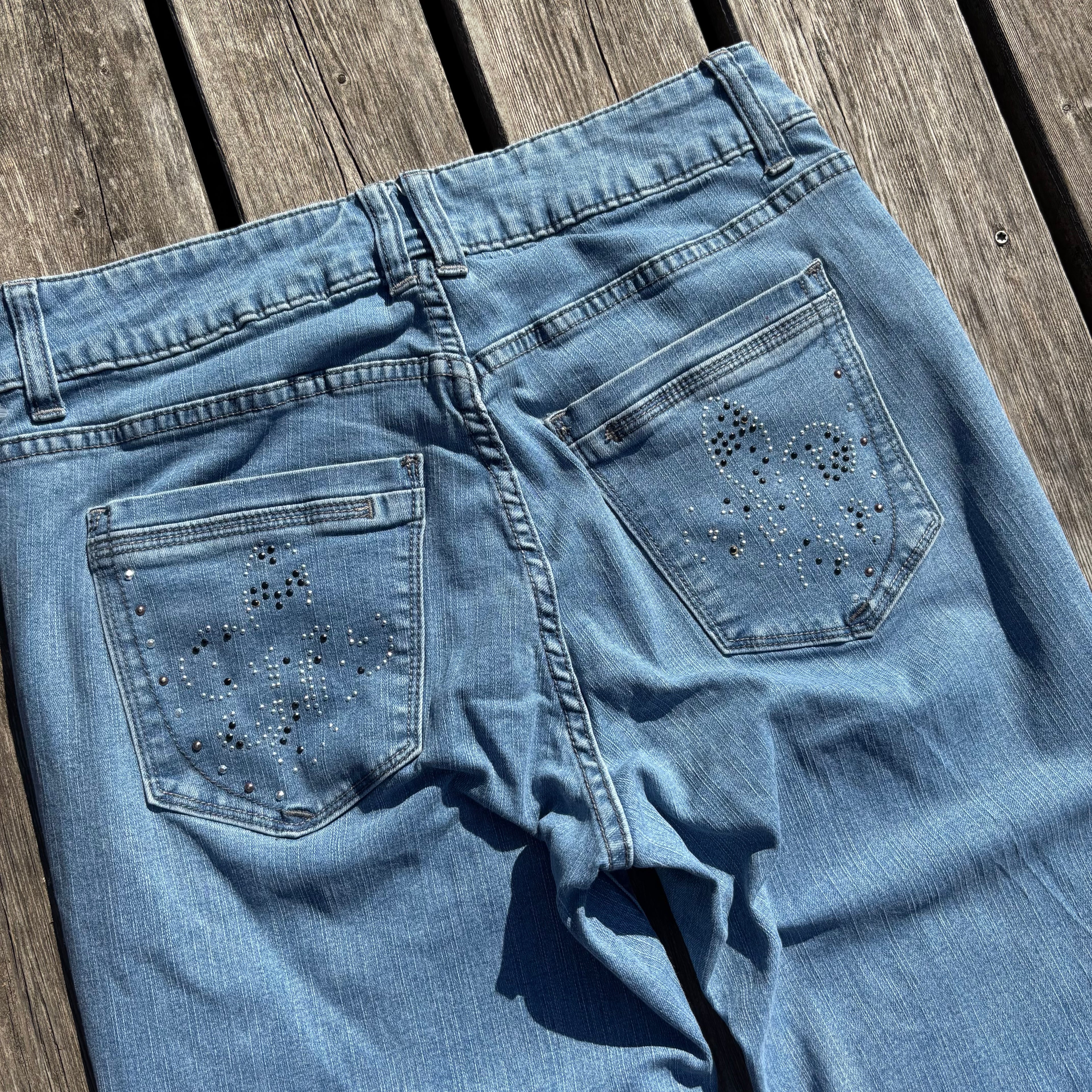 Süße Y2K Lowwaist Bootcut Jeans mit backprint /women 00s 90s vintage baddie (S) S43