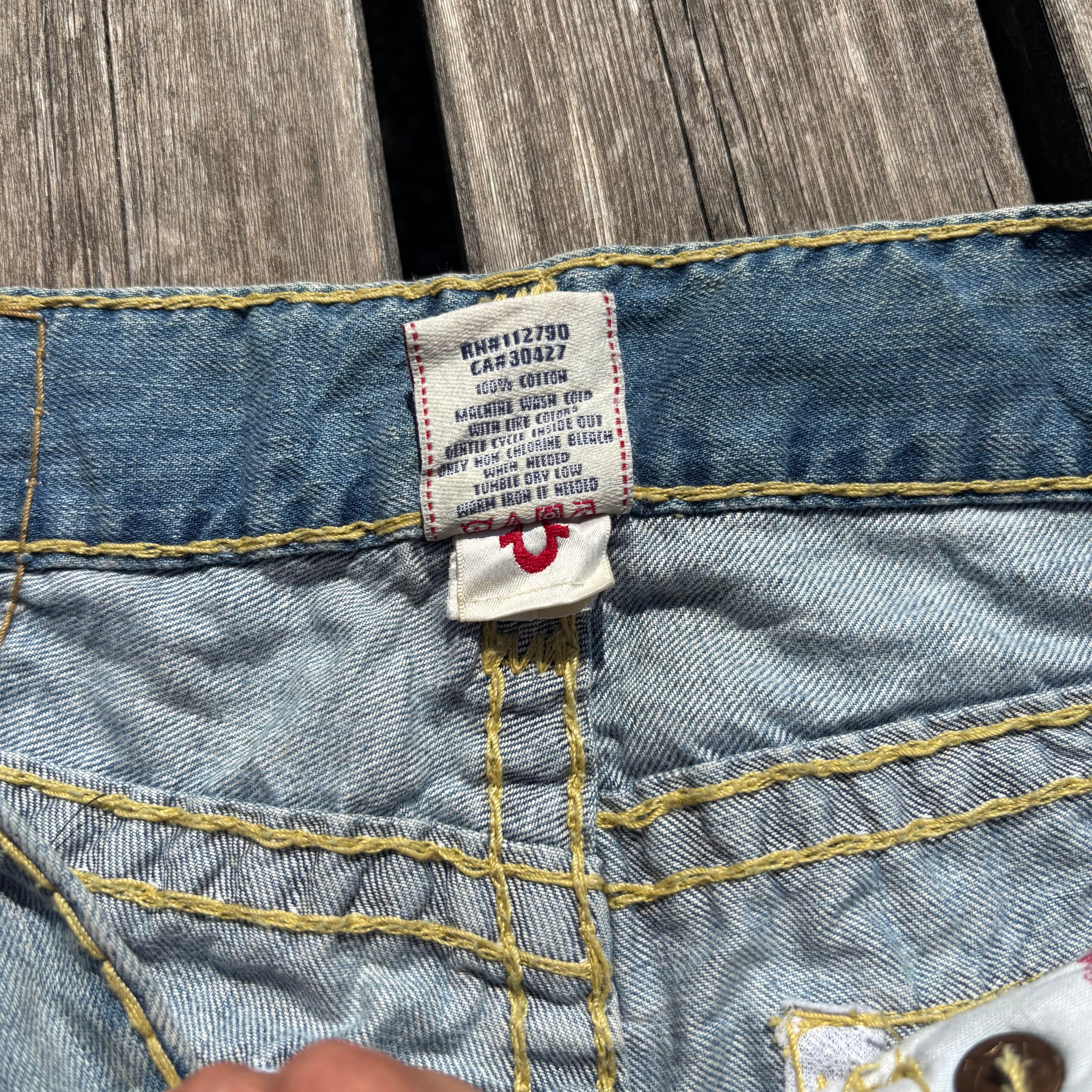 Süße True Religion Shorts/ Hotpants für Frauen /90s 00s streetwear vintage baddie (L) S109