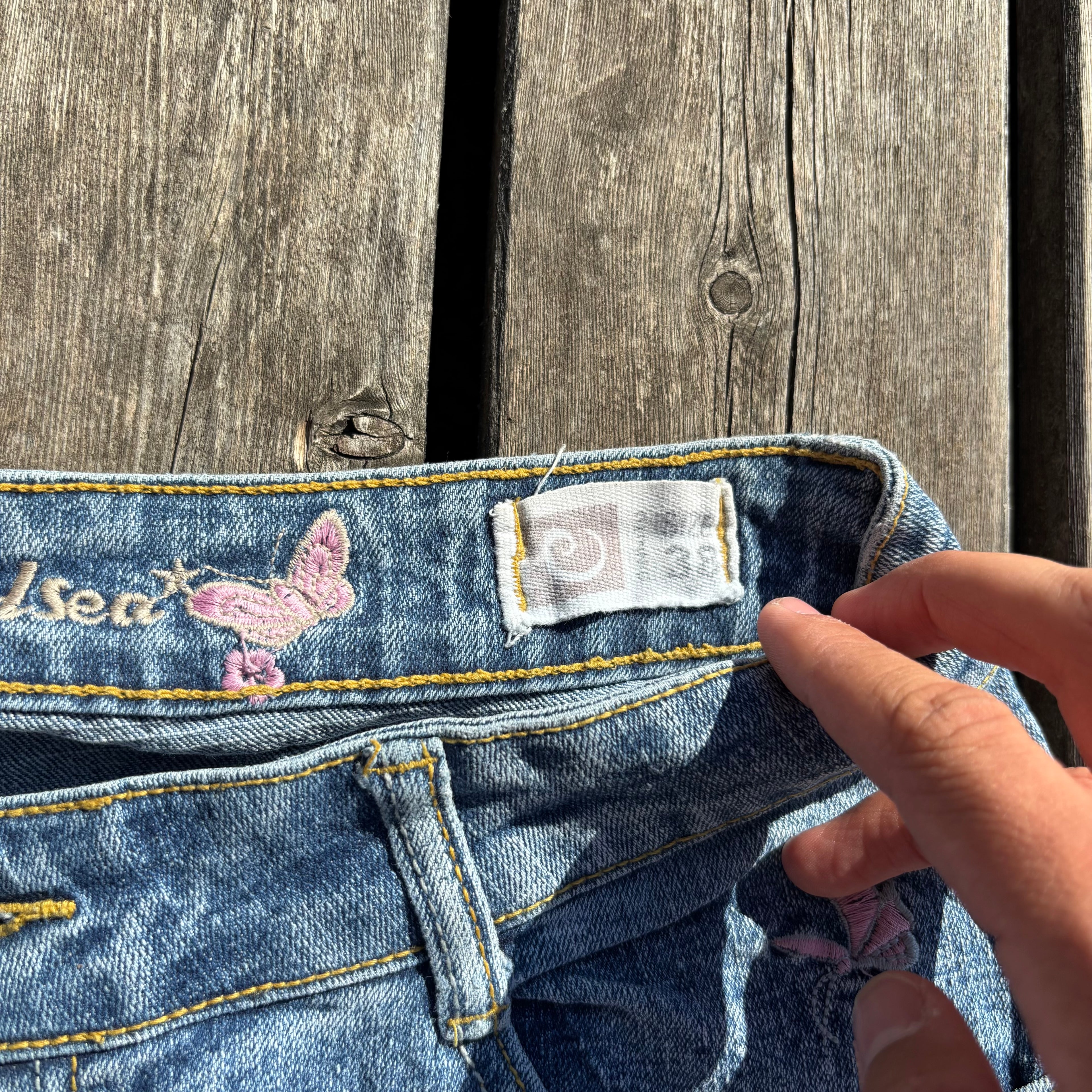 Süße Y2K Lowwaist Bootcut Jeans mit tollen Backprint /women 00s 90s vintage baddie (S-M) S58
