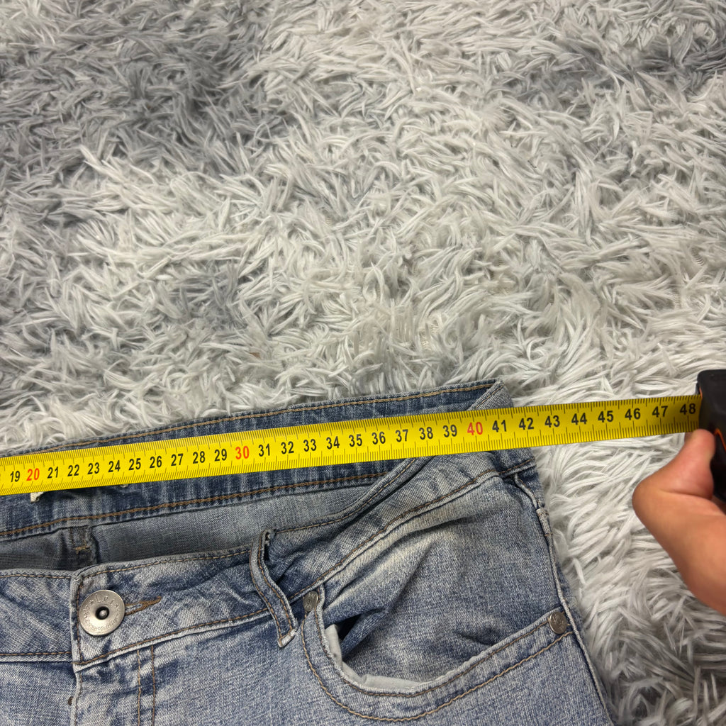 Süße Y2K Lowwaist Bootcut Jeans mit tollen Backprint /90s 00s baddie vintage (L-XL) S19