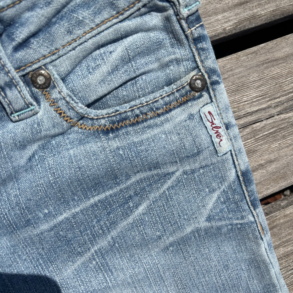 Süße Y2K Lowwaist Bootcut Jeans mit tollen Backprint /women 00s 90s vintage baddie 105 (S)