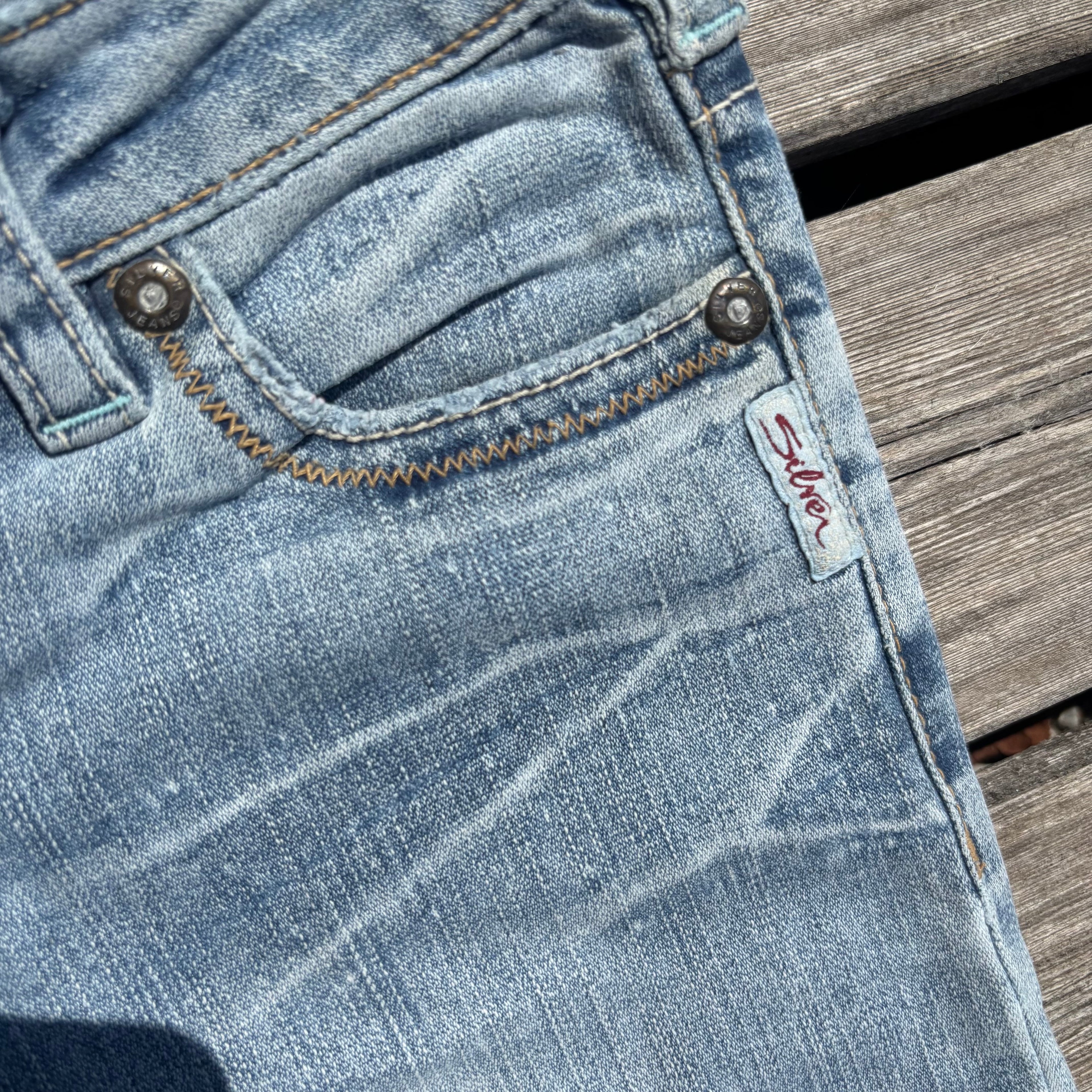 Süße Y2K Lowwaist Bootcut Jeans mit tollen Backprint /women 00s 90s vintage baddie 105 (S)