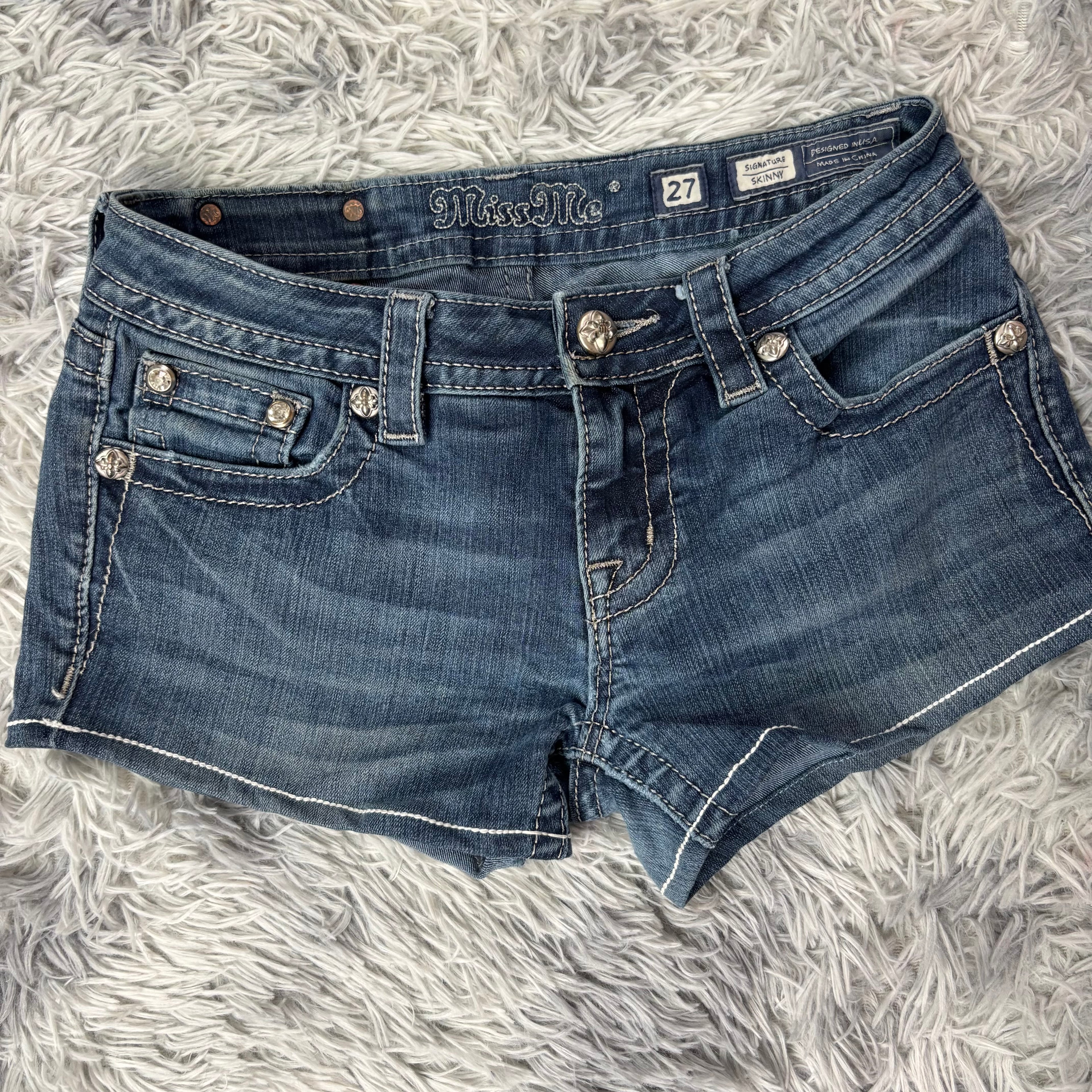 Süße Miss me shorts /hotpants vintage women 00s 90s (S-M) S3