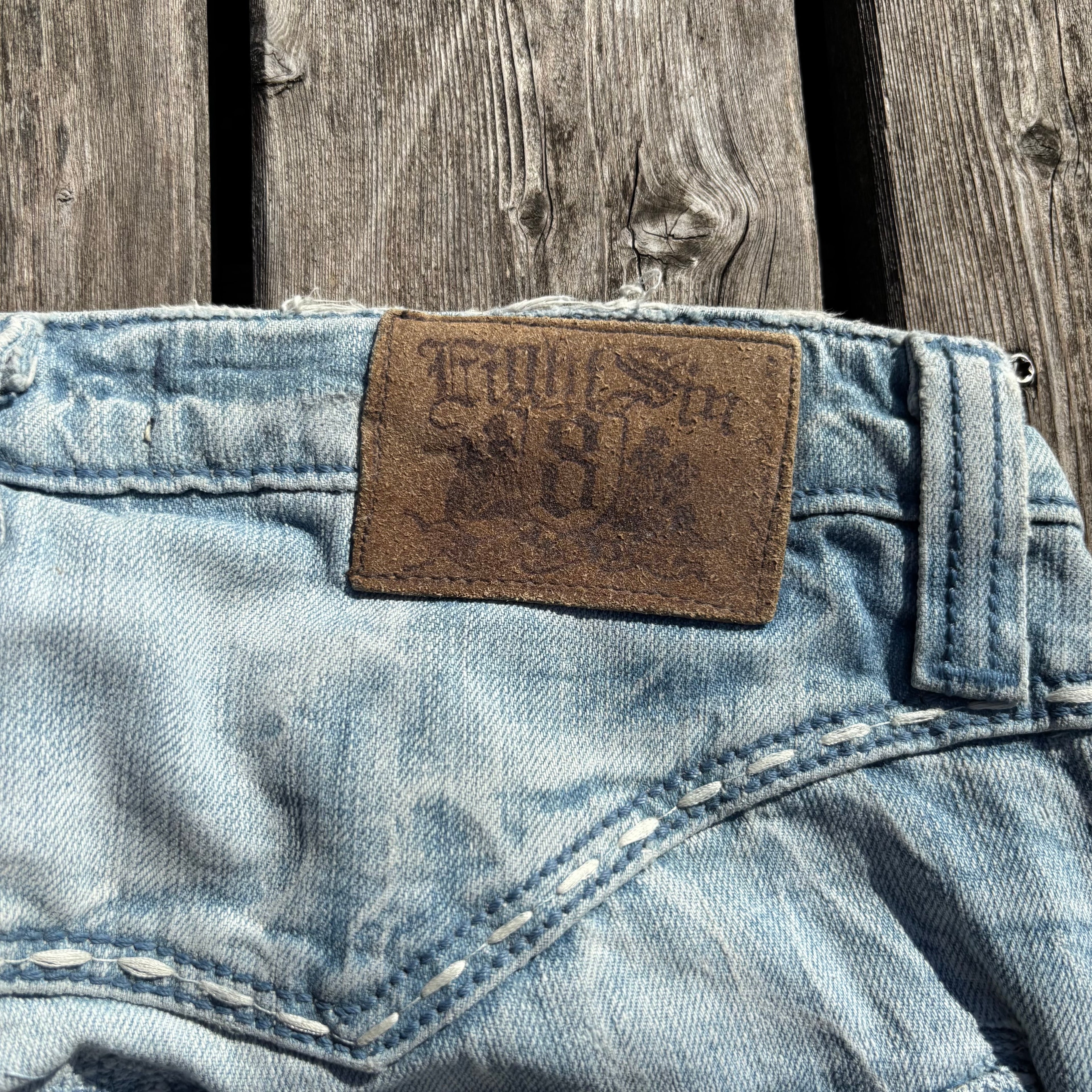 Süße Y2K Lowwaist Bootcut Jeans mit tollen Backprint /women 00s 90s vintage baddie (S-M) S59