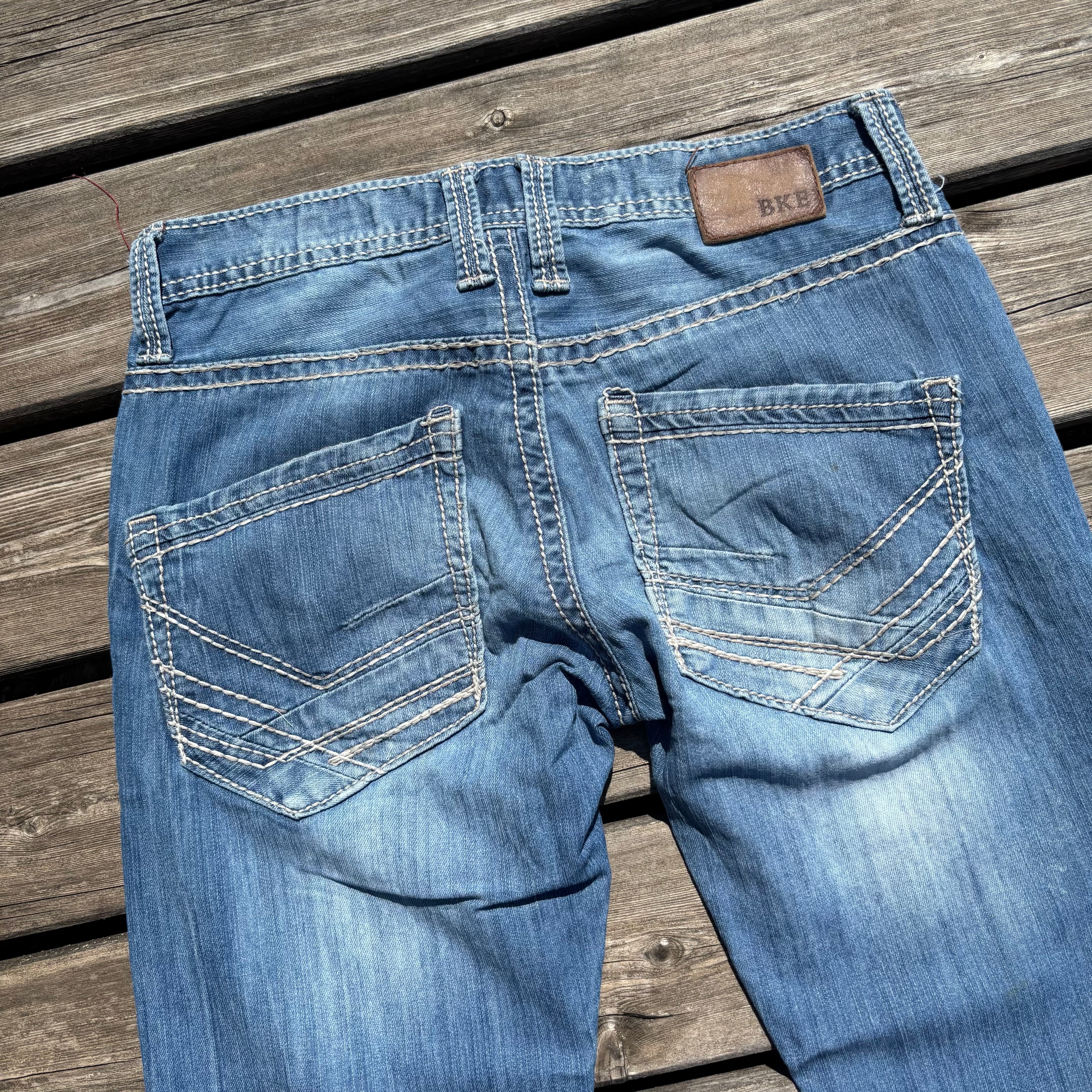 Süße Y2K Lowwaist Bootcut Jeans mit tollen Backprint /women 00s 90s vintage baddie S94 XS-S