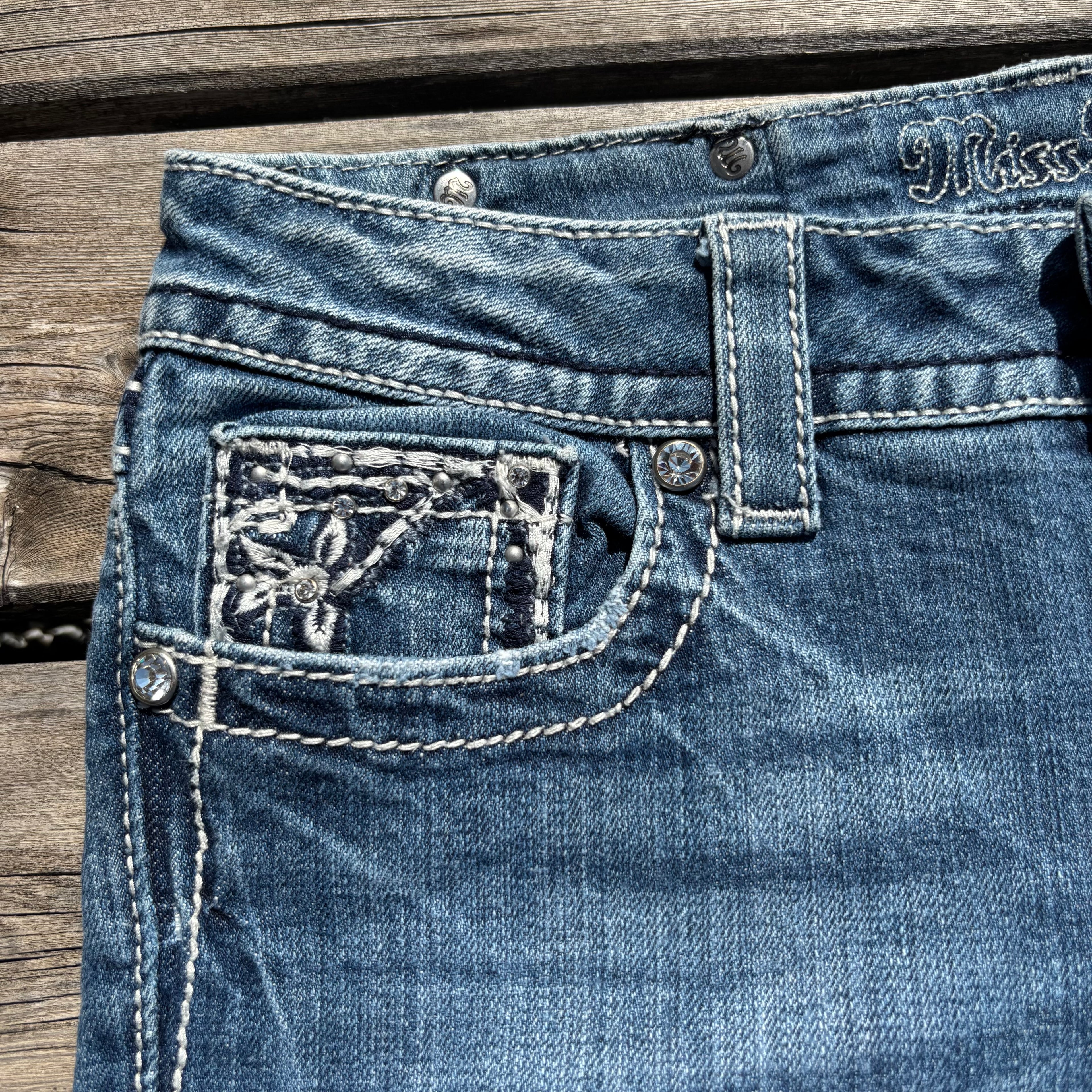 Süße Miss Me Shorts / Hotpants mit tollen Backprint für Frauen 00s 90s vintage baddie S 96 (S)