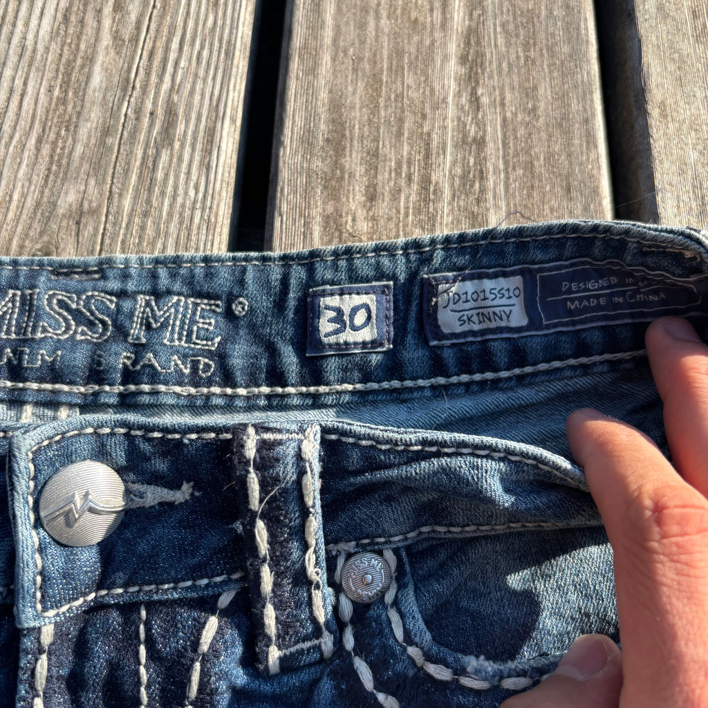 Miss Me shorts /vintage 00s 90s S51(S-M)