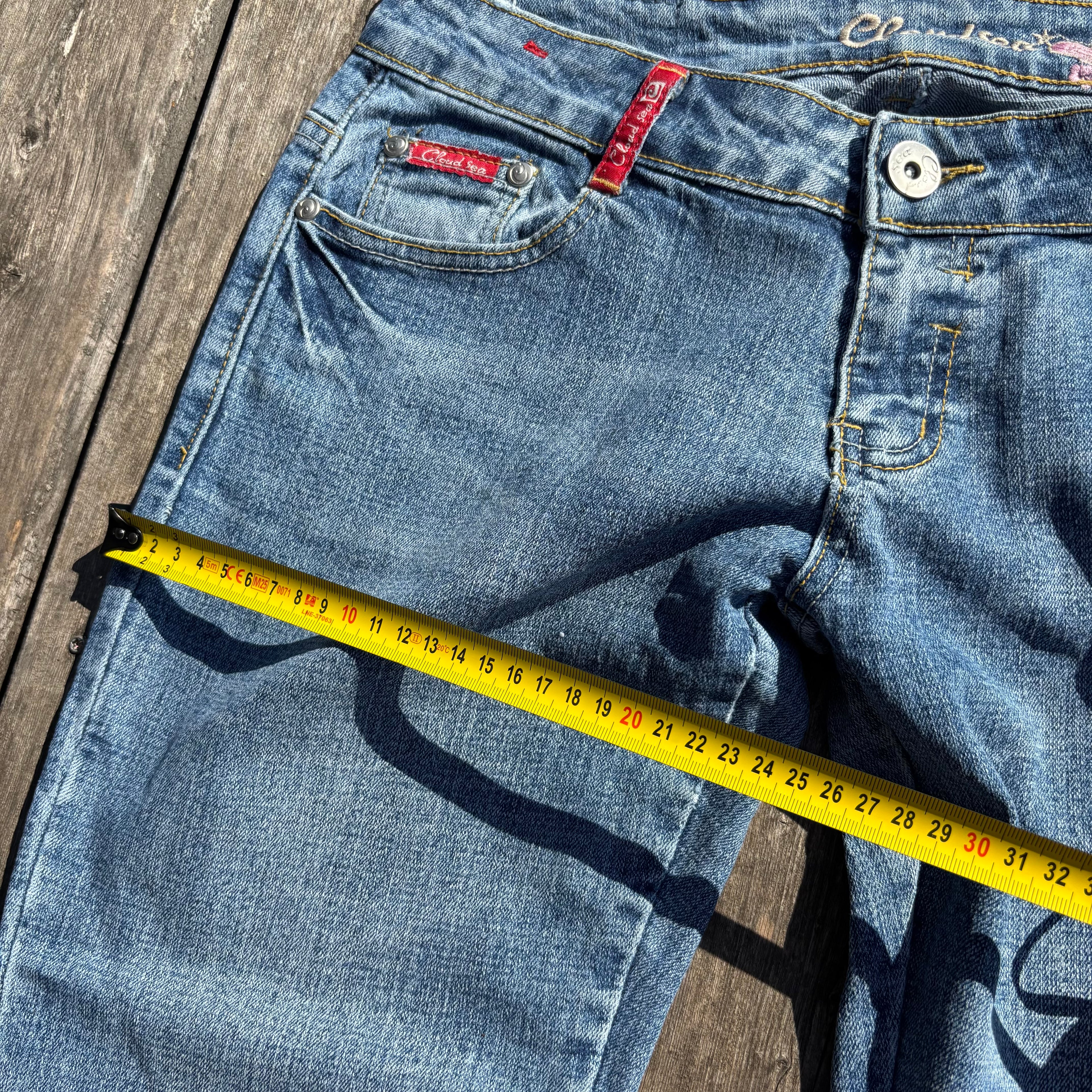Süße Y2K Lowwaist Bootcut Jeans mit tollen Backprint /women 00s 90s vintage baddie (S-M) S58