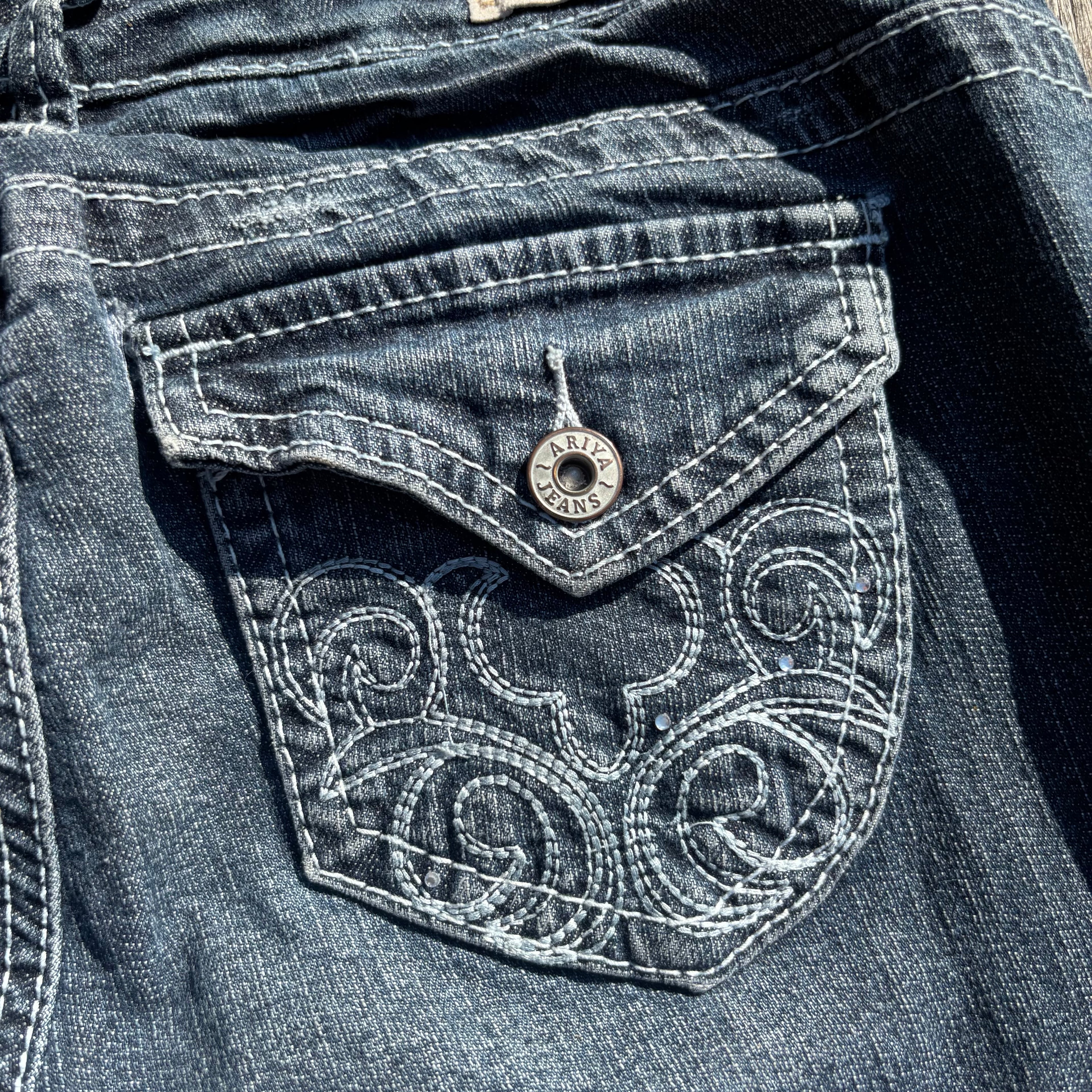 Süße Y2K Lowwaist Bootcut Jeans mit tollen Backprint /women 00s 90s vintage baddie (XS) S64
