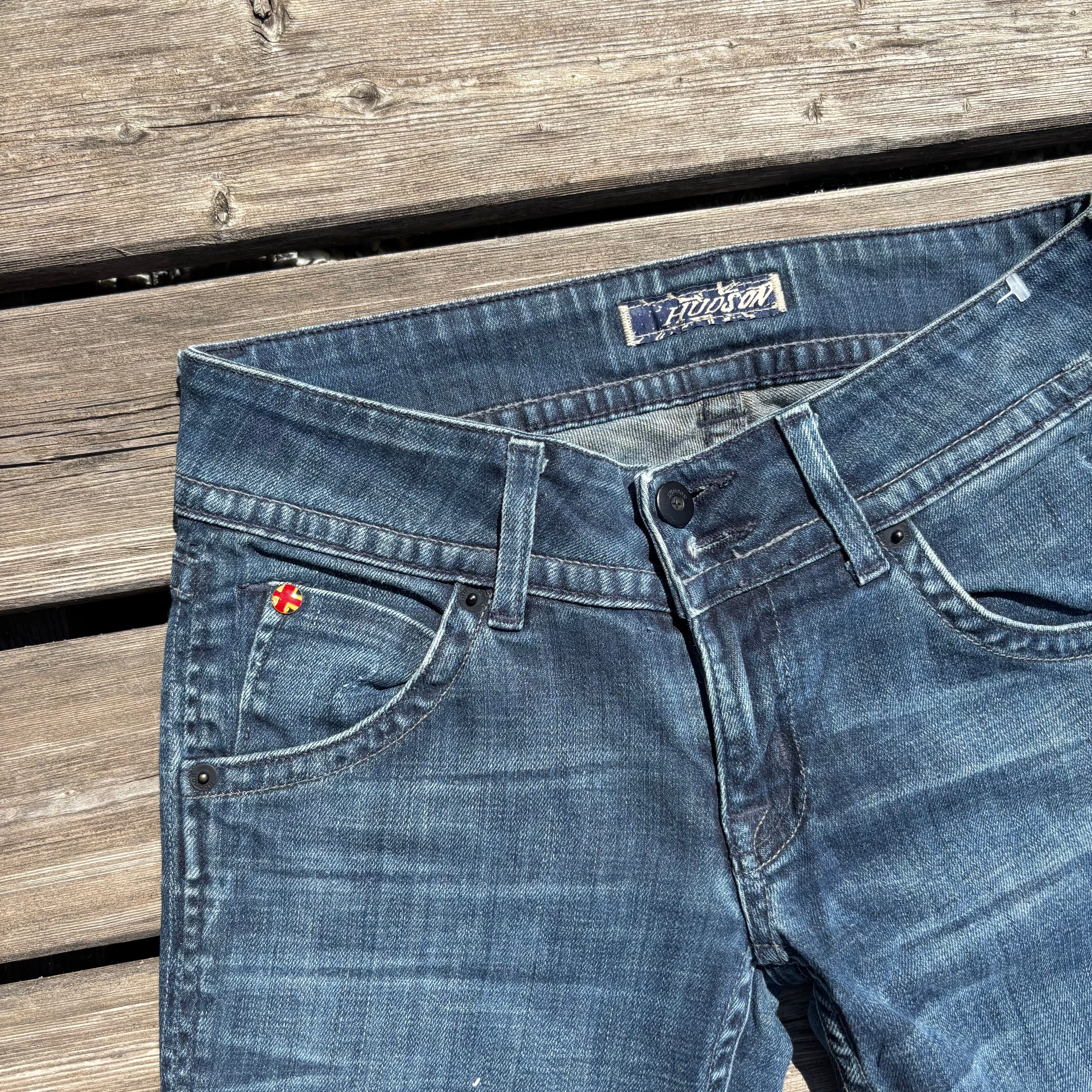 Süße Y2K Lowwaist Bootcut Jeans mit tollen Backprint /women 00s 90s vintage baddie (XXS) S102