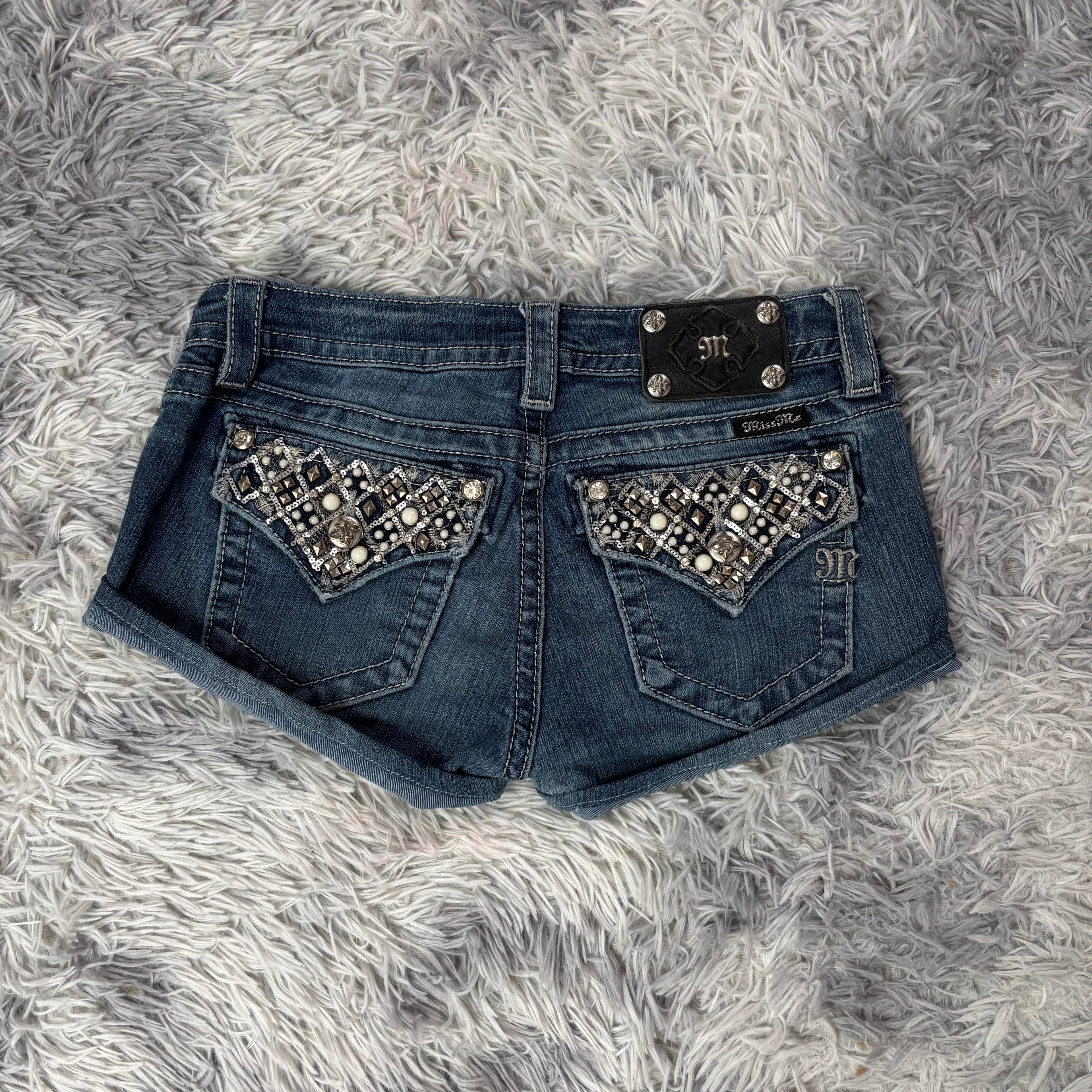 Süße Miss me shorts /hotpants vintage women 00s 90s (S-M) S3