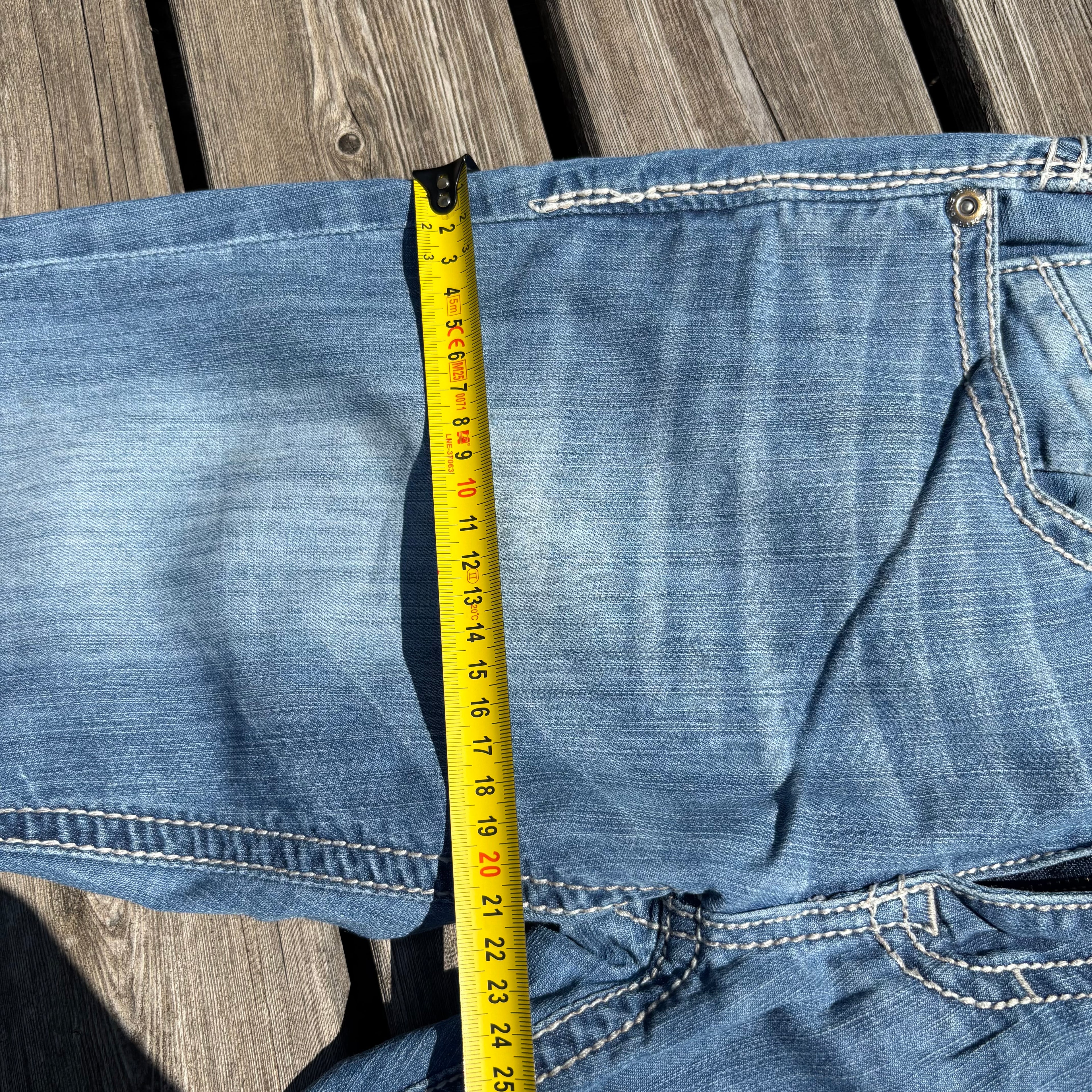 Süße Y2K Lowwaist Bootcut Jeans mit tollen Backprint /women 00s 90s vintage baddie S94 XS-S