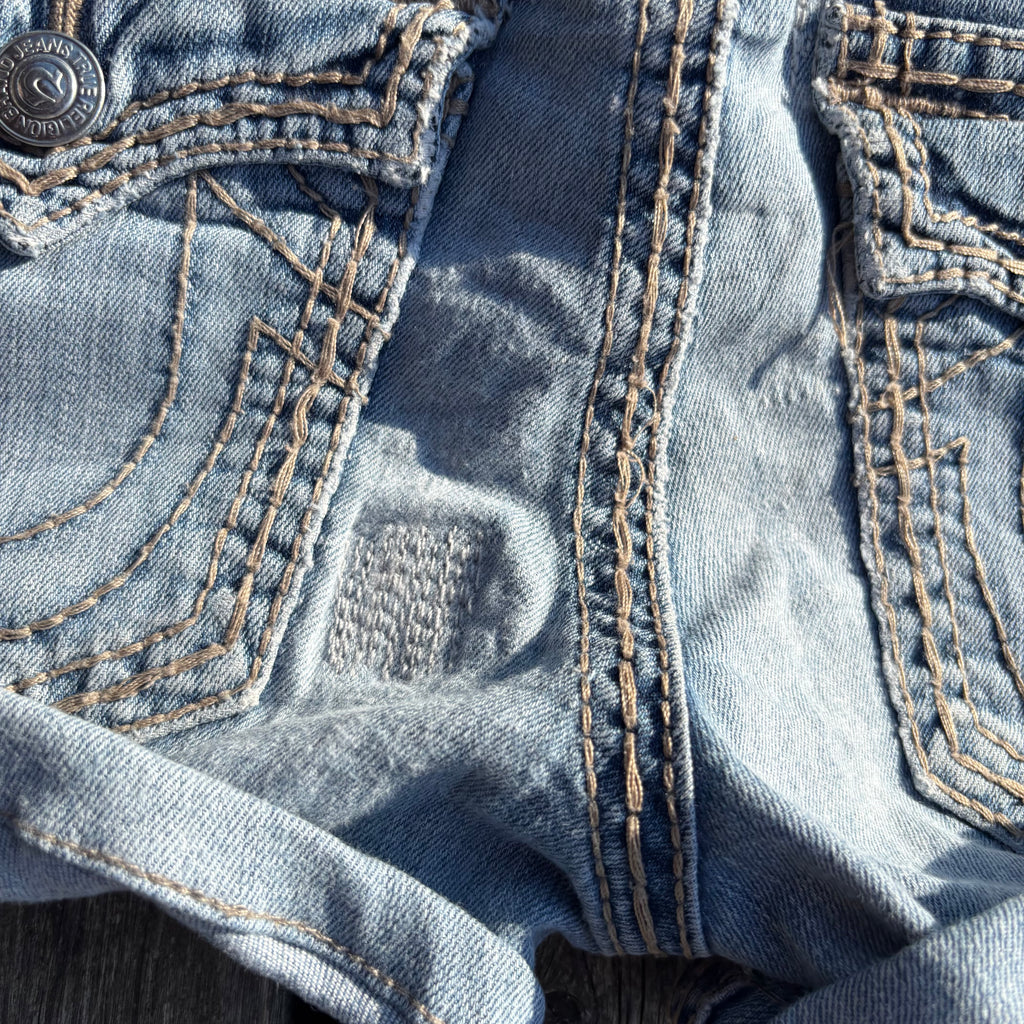 True Religion shorts/ hotpants 00s 90s vintage baddie S52(S)