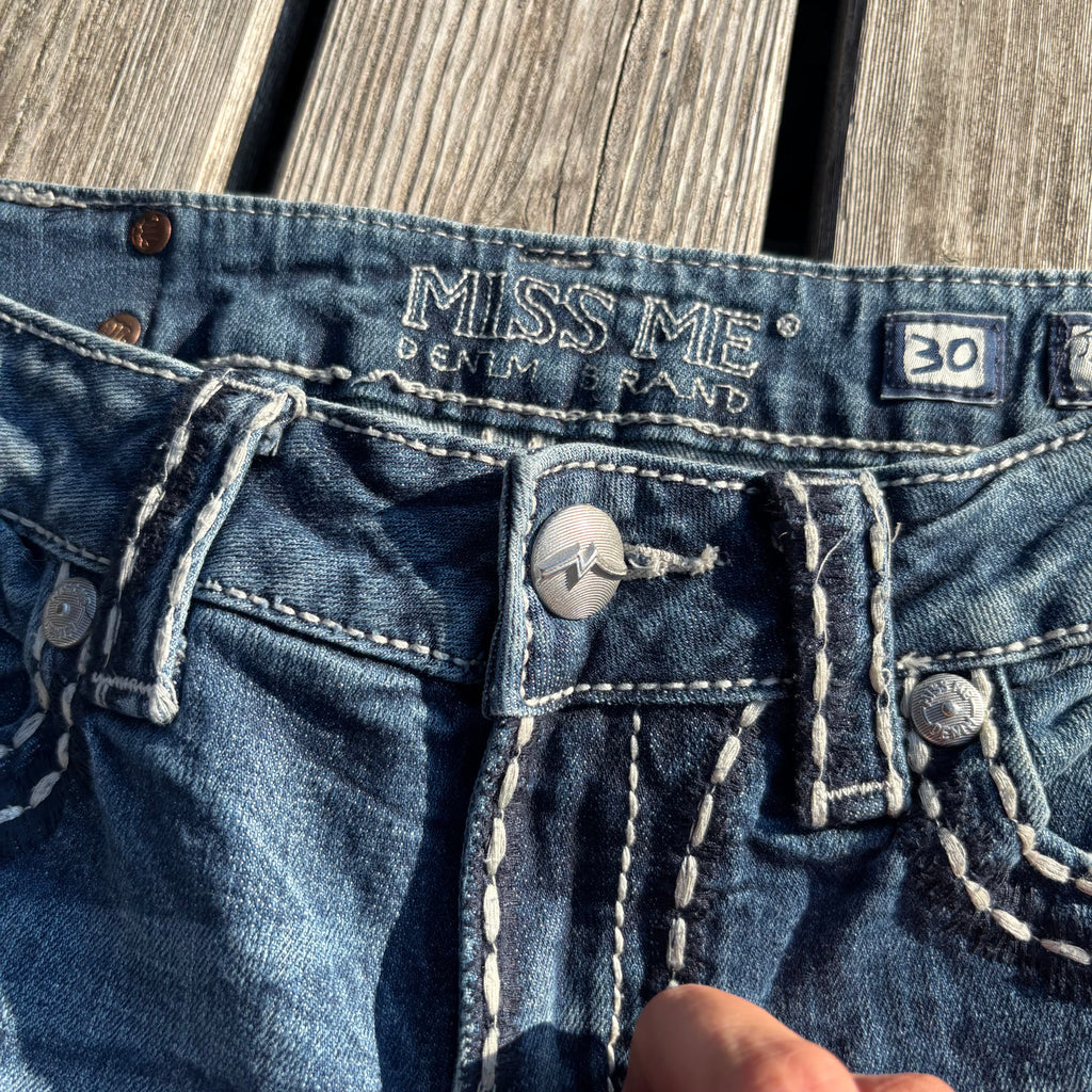 Miss Me shorts /vintage 00s 90s S51(S-M)