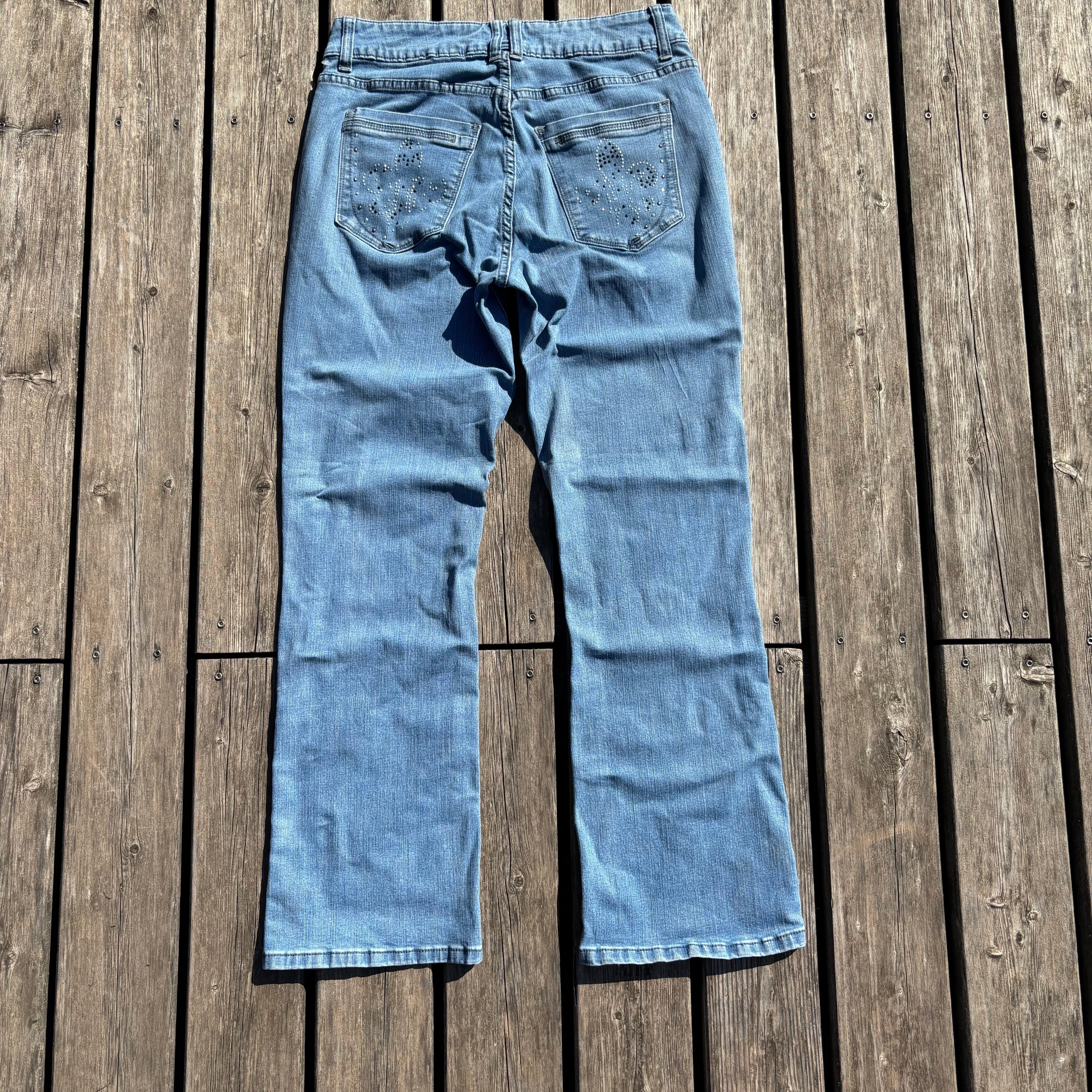 Süße Y2K Lowwaist Bootcut Jeans mit backprint /women 00s 90s vintage baddie (S) S43