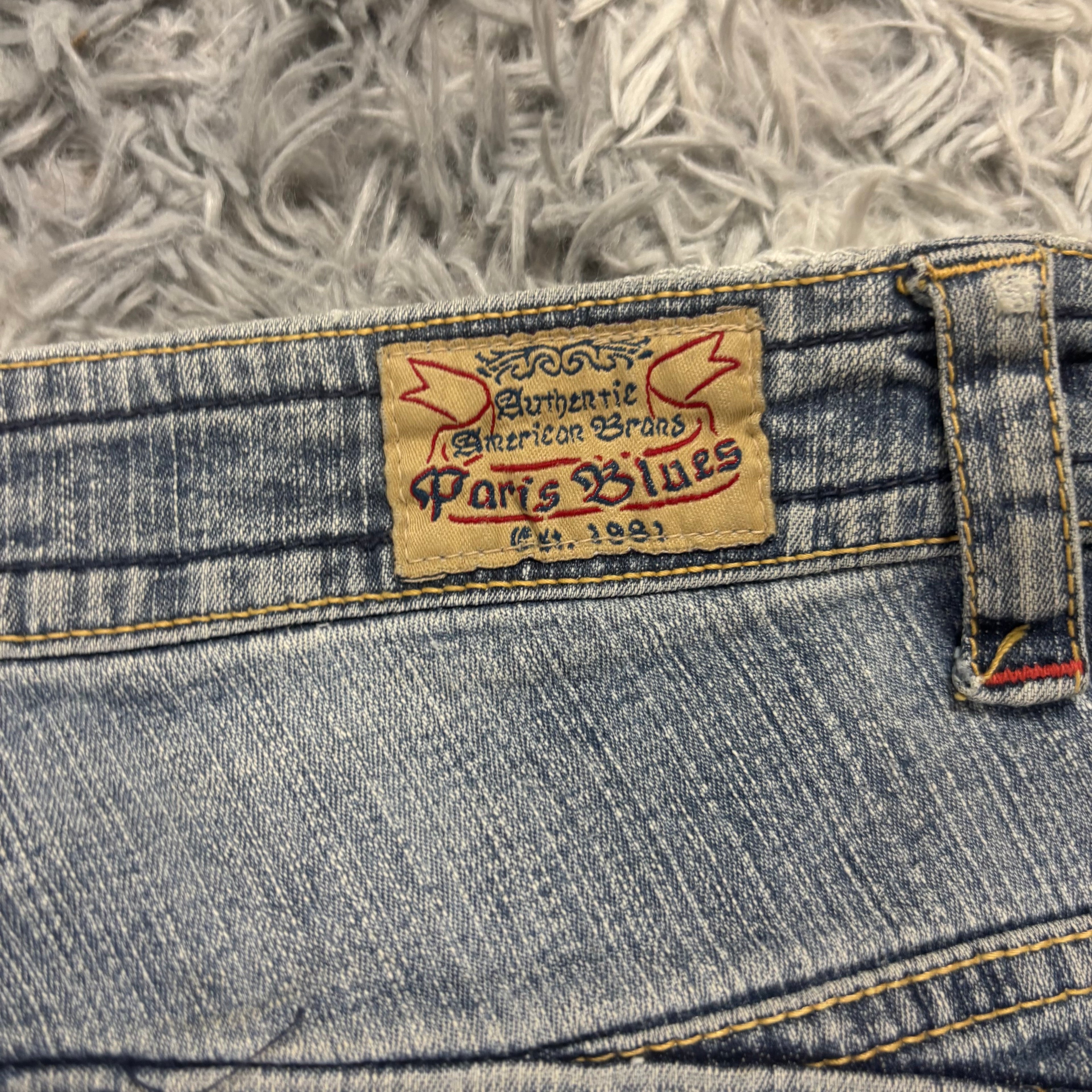 Süße Lowwaist Bootcut Jeans mit Backprint /vintage 00s 90s (M) S16