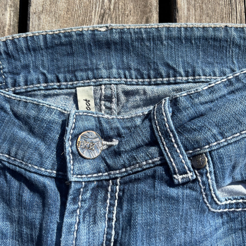 Süße Y2K Lowwaist Bootcut Jeans mit tollen Backprint /women 00s 90s vintage baddie S-M/ S63